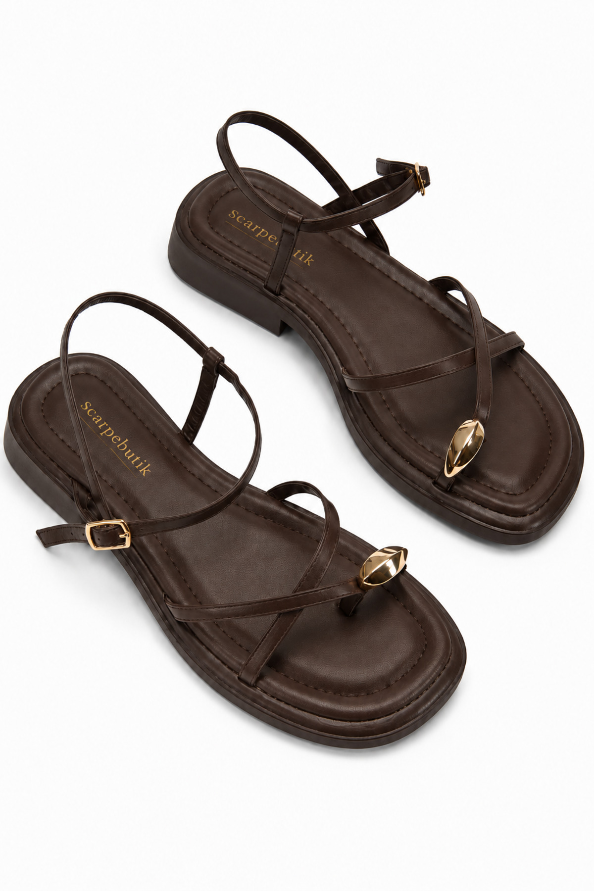 Scarpebutik Ženske sandale sa žuljevastim smeđim zlatnim prstenom i detaljnim...
