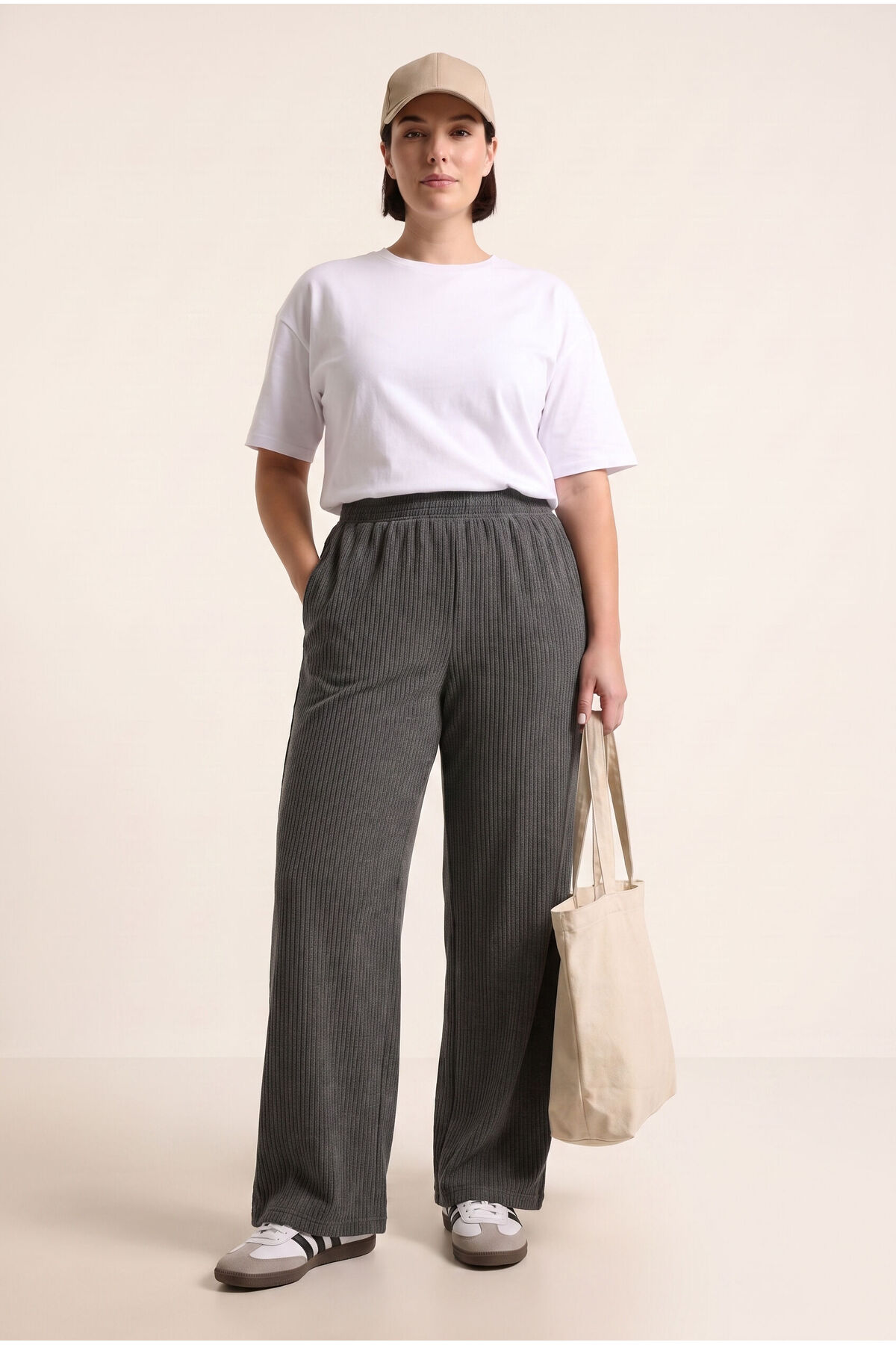 Stil Diva Büyük Beden Beli Lastikli Bol Paça Cepli Pantolon 304012 görsel 4