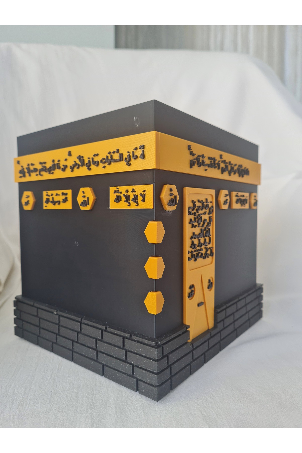 Kabe Temalı Dekoratif Kutu