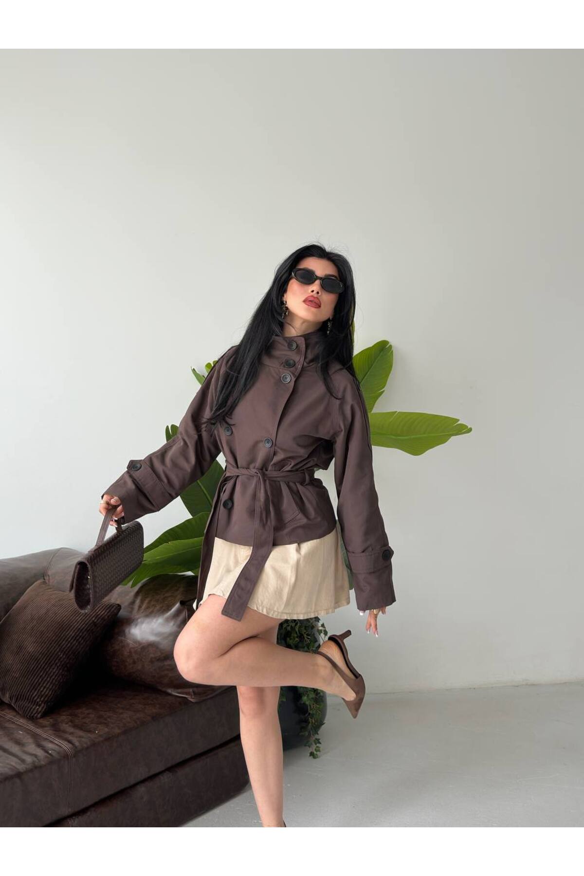 VESS MODA Dik Yaka ZR Model Astarlı Arkası Rüzgarlık Detaylı Kuşaklı Kısa Trençkot görsel 6