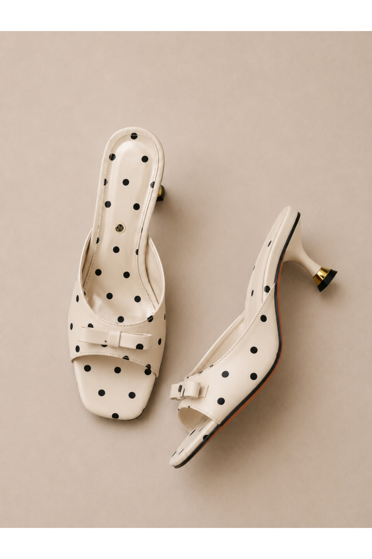 KM shoes BEJ Puantiyeli Kadın Terlik 5 Cm Topuklu Fiyonklu Günlük Şık Terlik