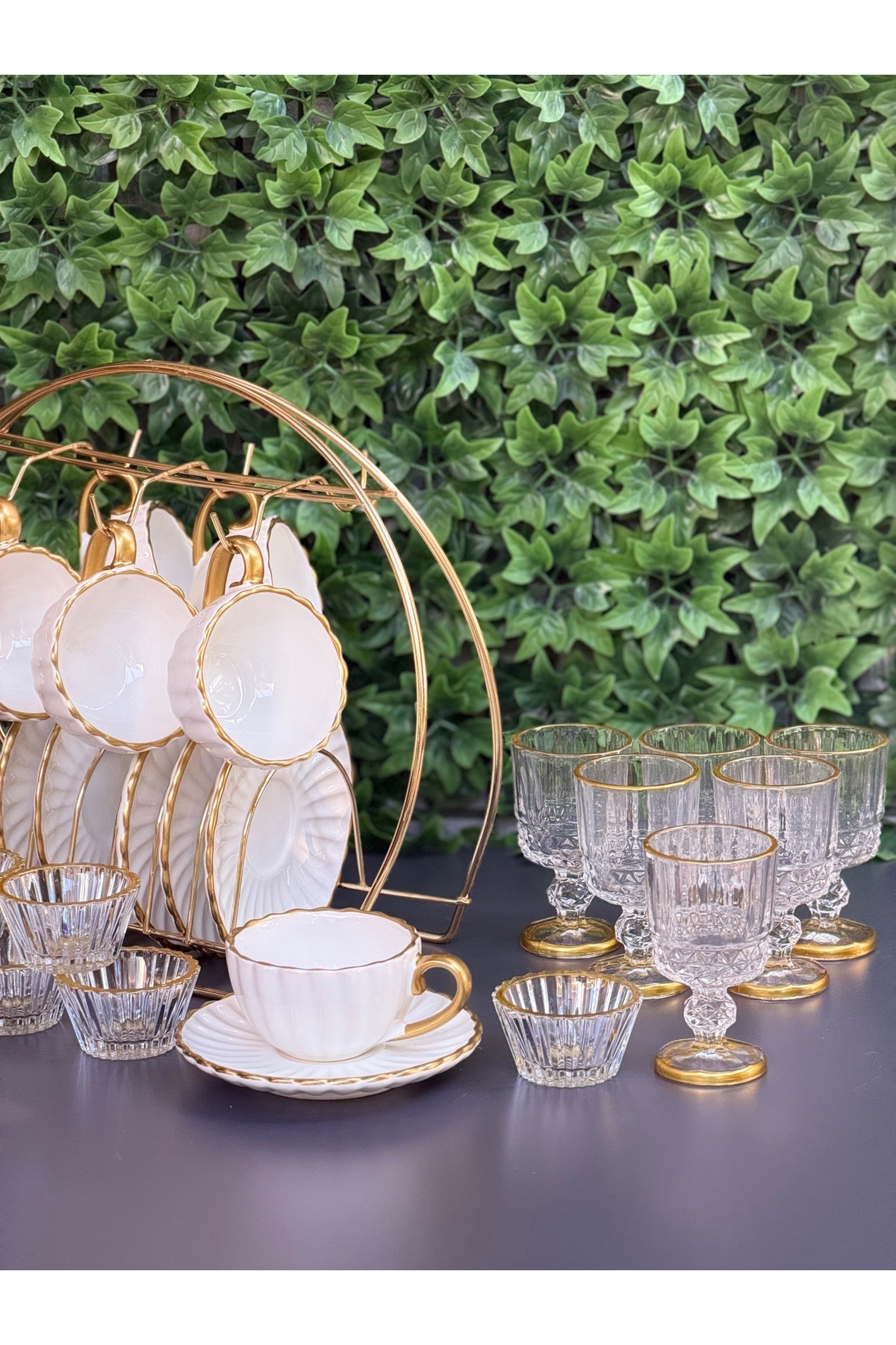 Gold Fincan Askılı 25 parça Elissia Kahve Sunum Seti