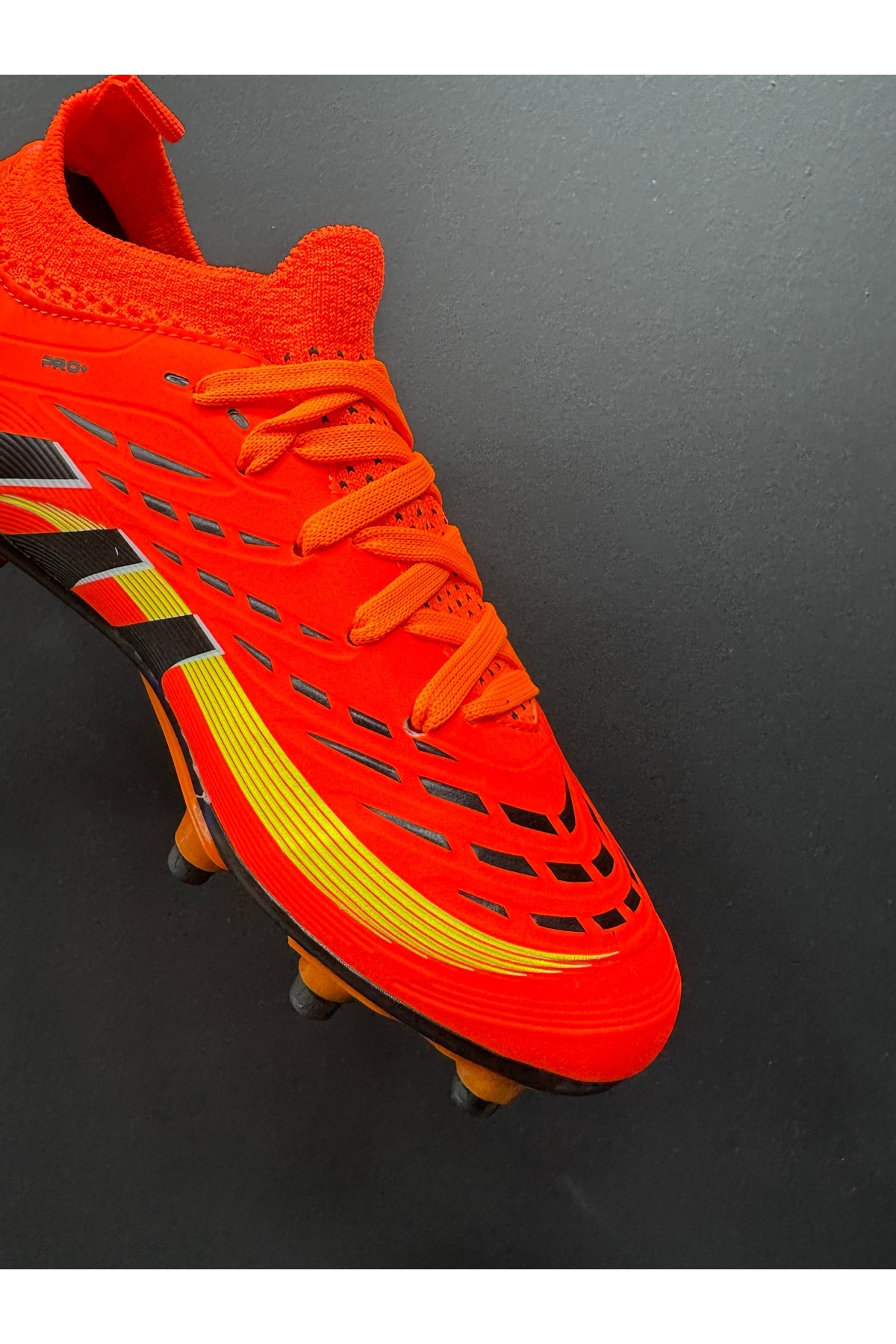 AİRBOOM Predator Profesyonel Halı Saha Futbol Kramponu görsel 4