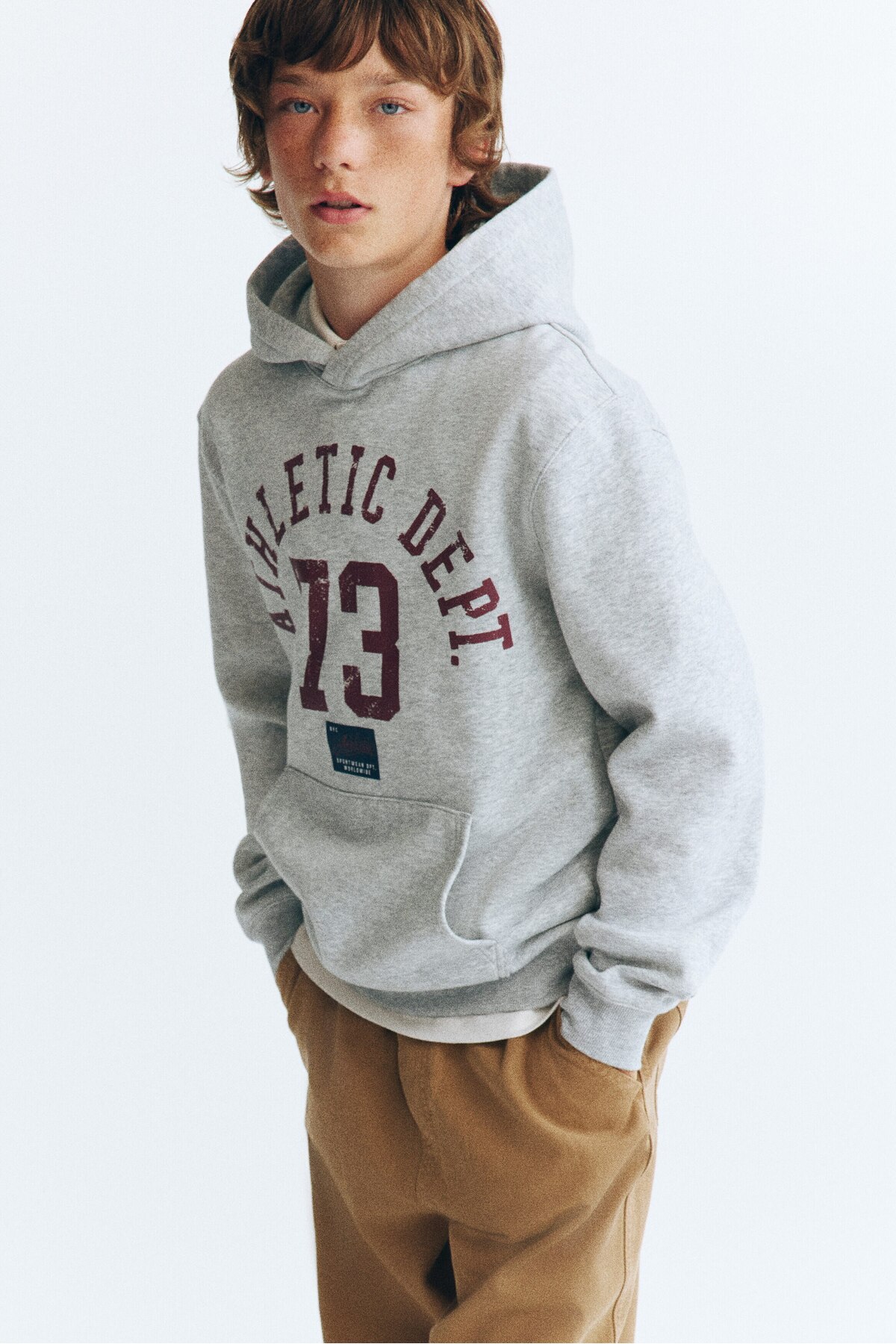 تاپ کلاه‌دار با طرح چاپی اچ اند ام سویشرت H&M