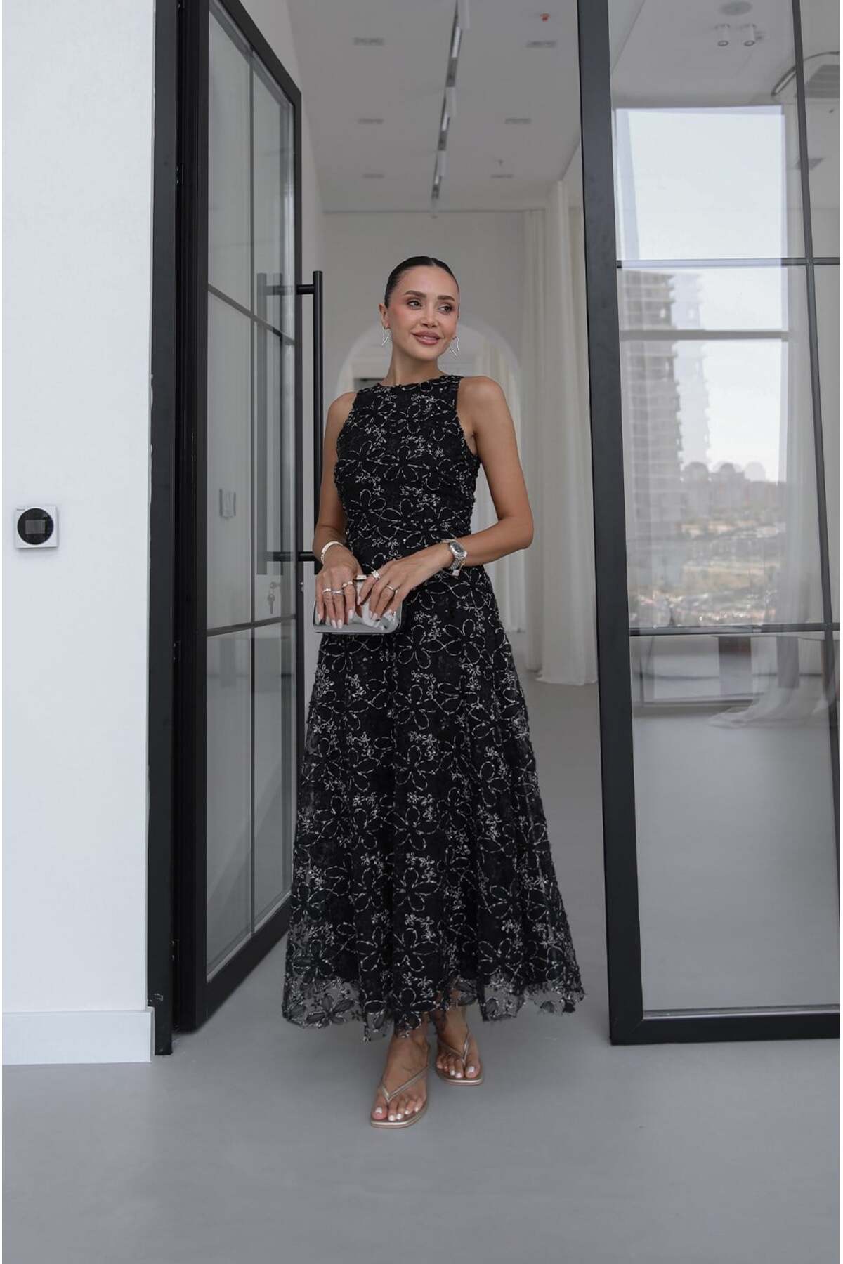 Havoş Black Sequin Embroidered Sleeveless Dress