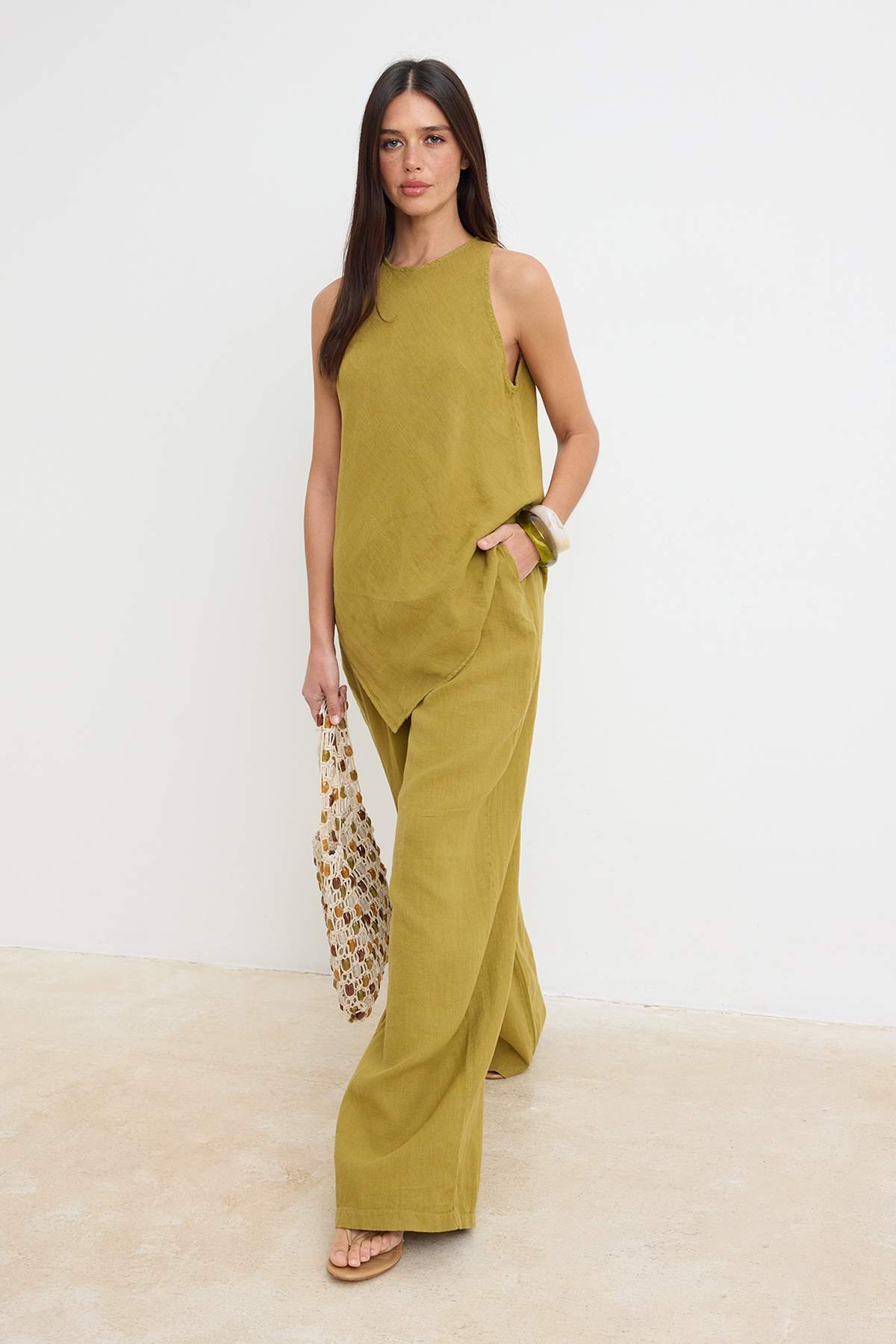 Trendyolmilla Yağ Yeşil Halter Yaka Bluz Geniş Paça Pantolon Alt - Üst Takım TWOSS26AU00235