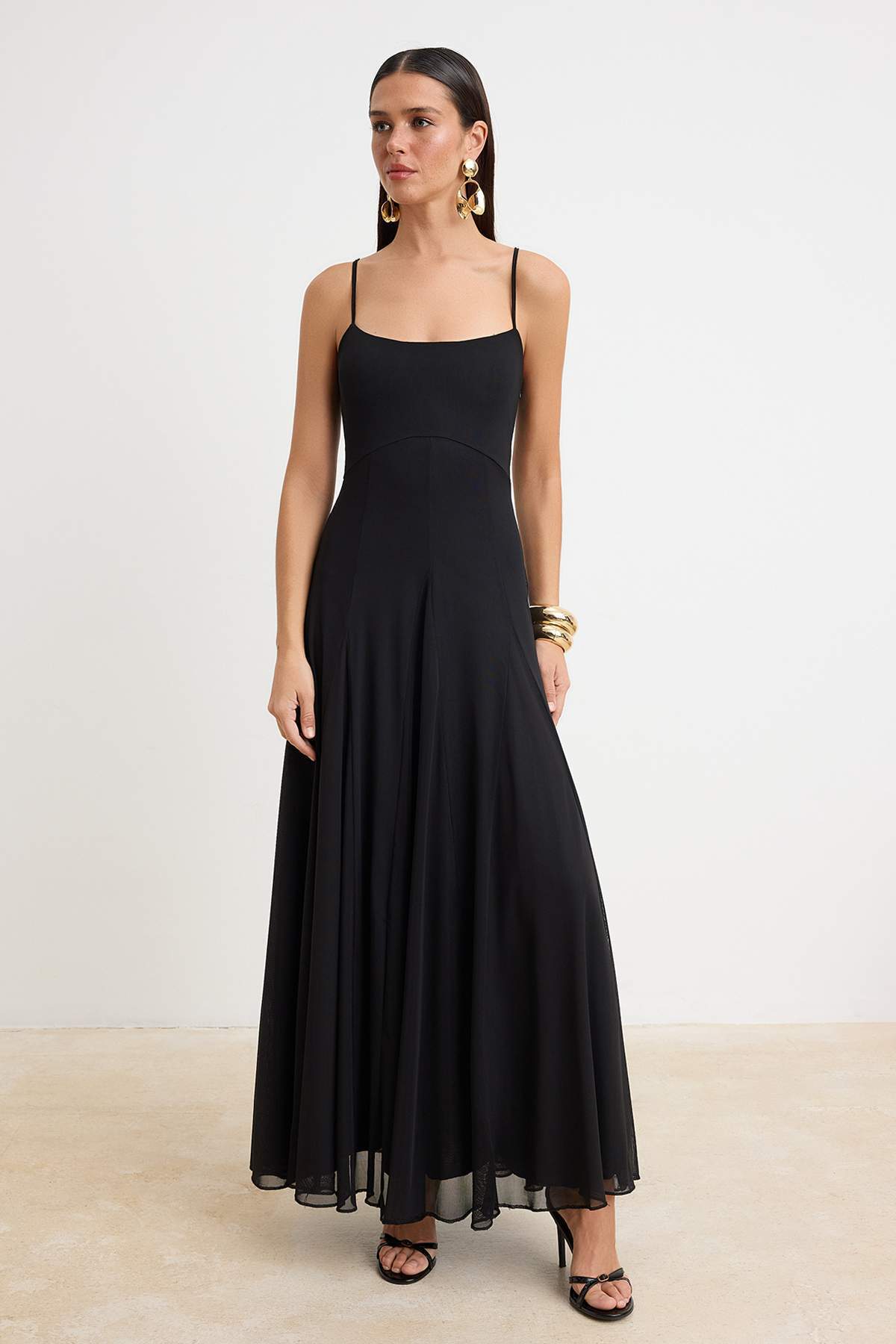 Trendyolmilla Siyah Düz Tül Maxi Abiye & Mezuniyet Elbisesi TPRSS26AE00204