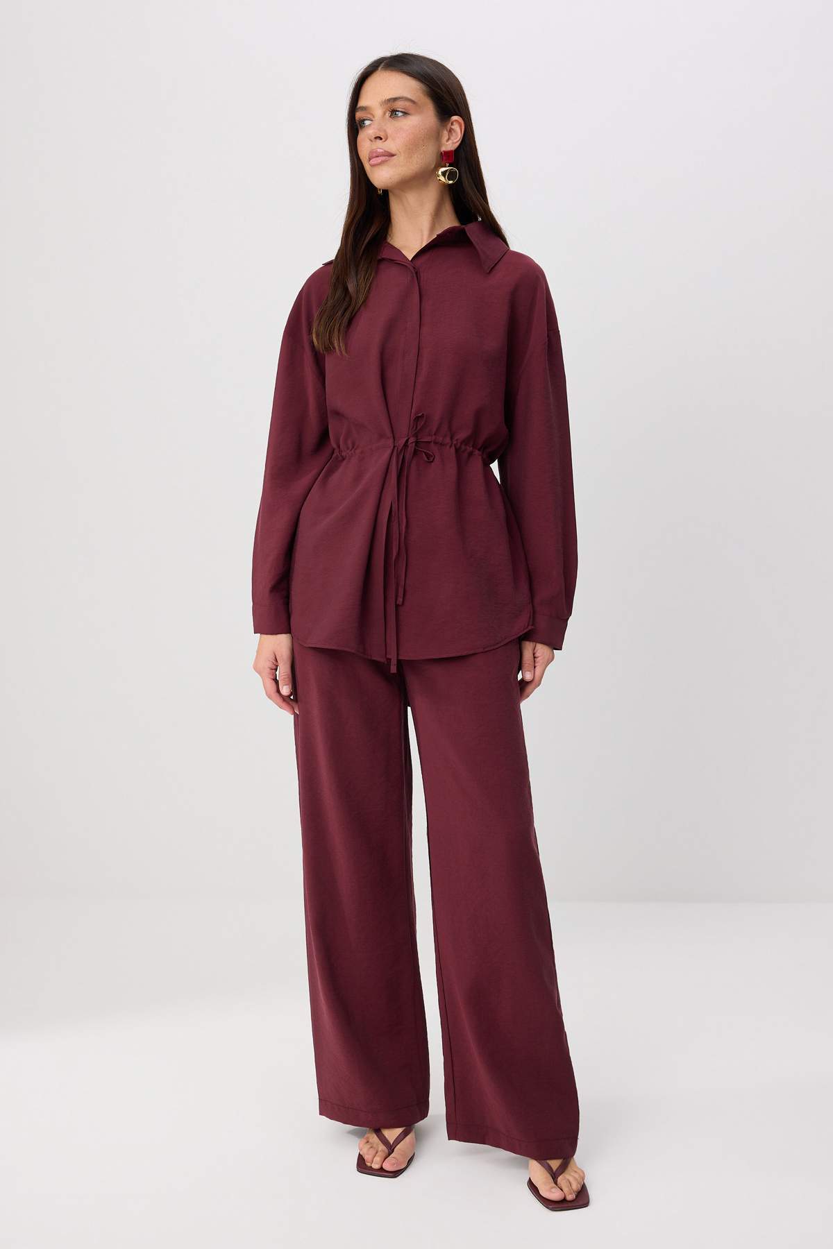 Trendyol Modest Burgunderrotes Oberteil mit Taillenbindedetail - Unterteil-Se...