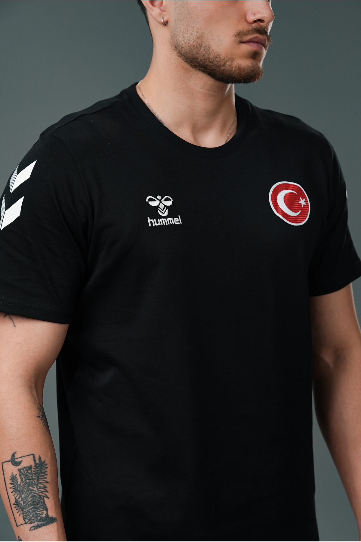 hummel Milli Takım Antrenman Tişört Siyah - Armin görsel 5