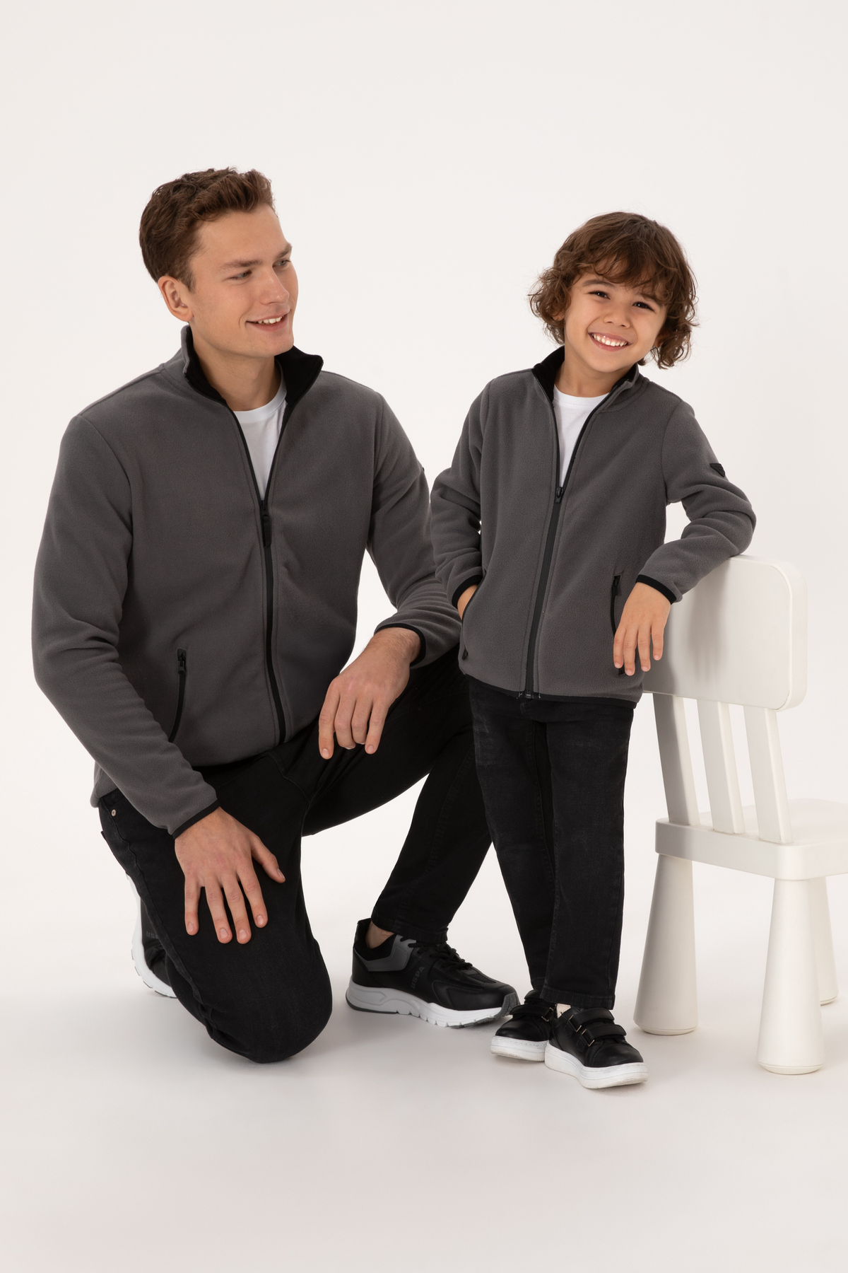 Erkek Regular Fit Gri Polar Örme Hırka 50313779-VR024 — خاکستری 1199848 — تصویر 3 از 7