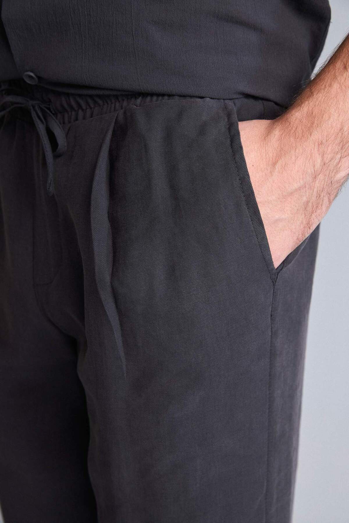 DeFacto %100 Pamuk Relax Fit Düz Paça Pantolon H2584AX26SM görsel 4
