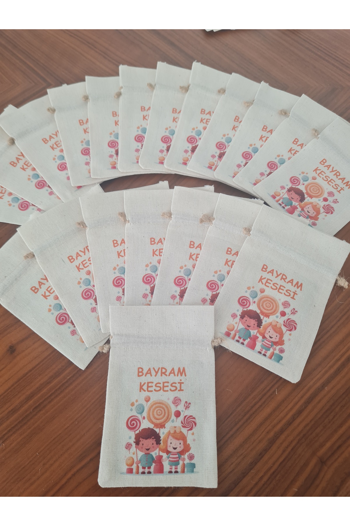 Neşeli Çocuklar Tasarımlı Bayram Harçlık Ve Şeker Kesesi Tek Adet