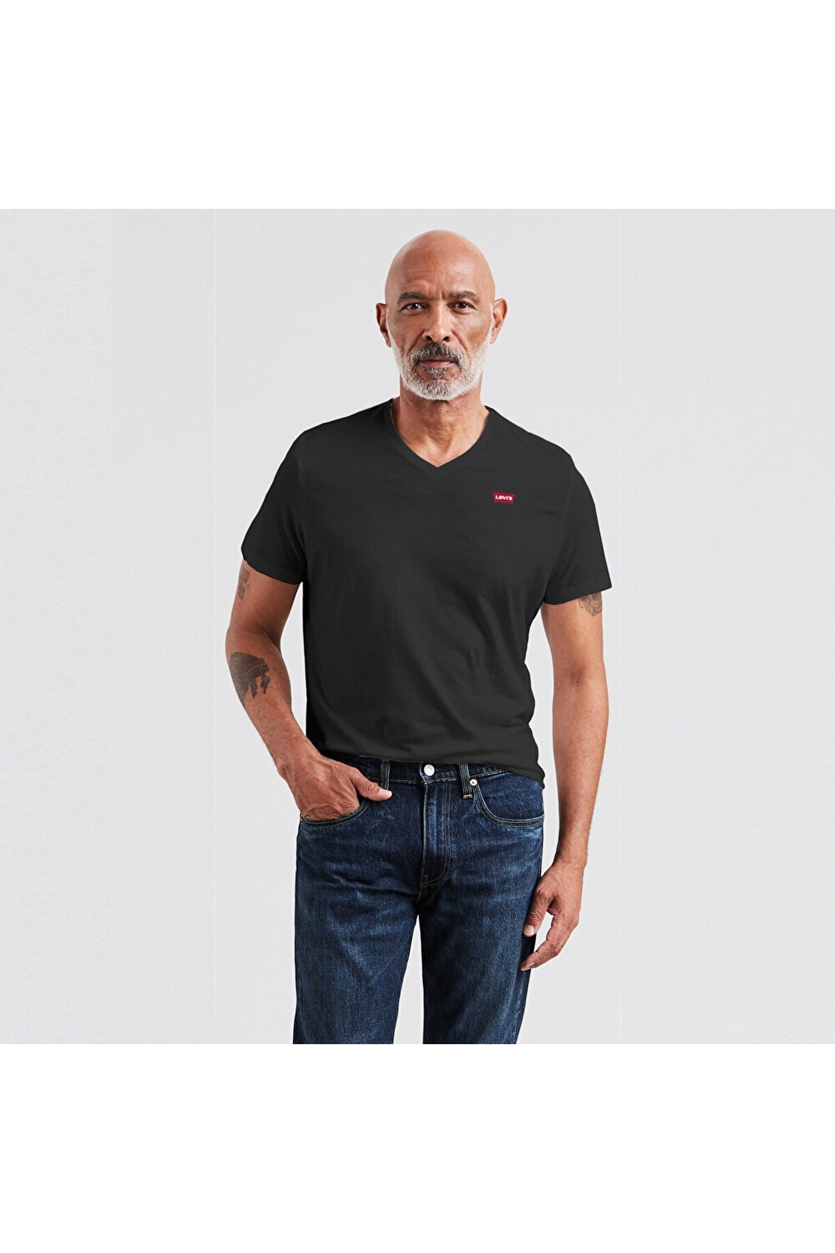 تی شرت مردانه اچ ام مدل Vneck Lse V Neck، ساده و راحت، مشکی، کد ۸۵۶۴۱-۰۰۱۶ لیوایز تی شرت Levi's