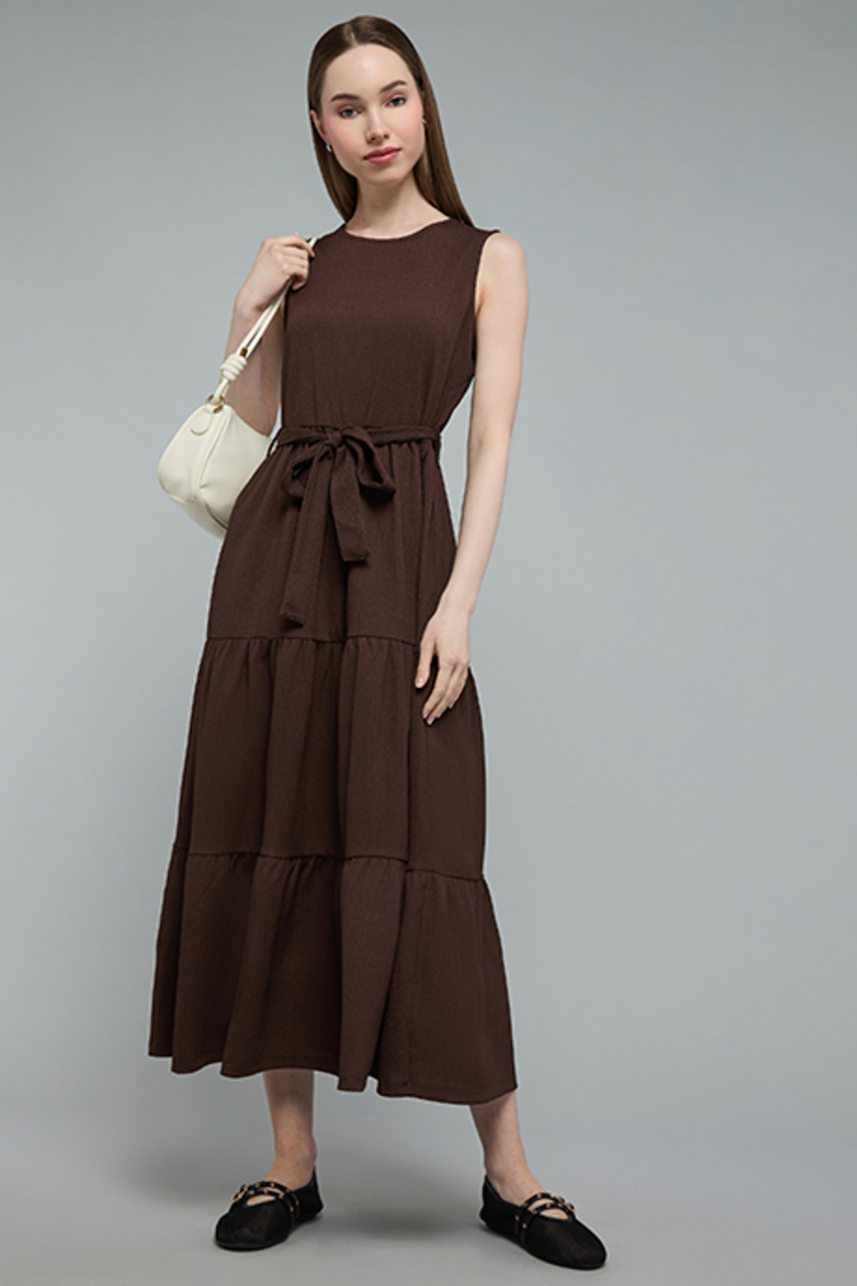 R&B Solid Sleeveless Tiered Dress
