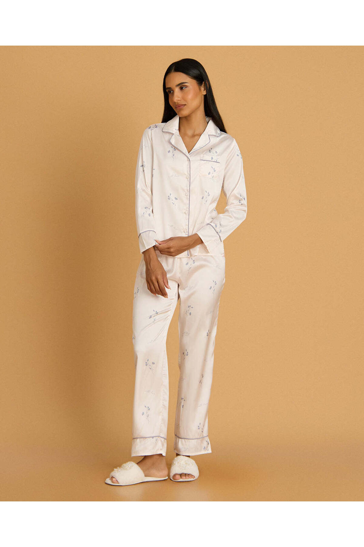 REDTAG Women Ivory Printed Pyjama 2 Piece Set