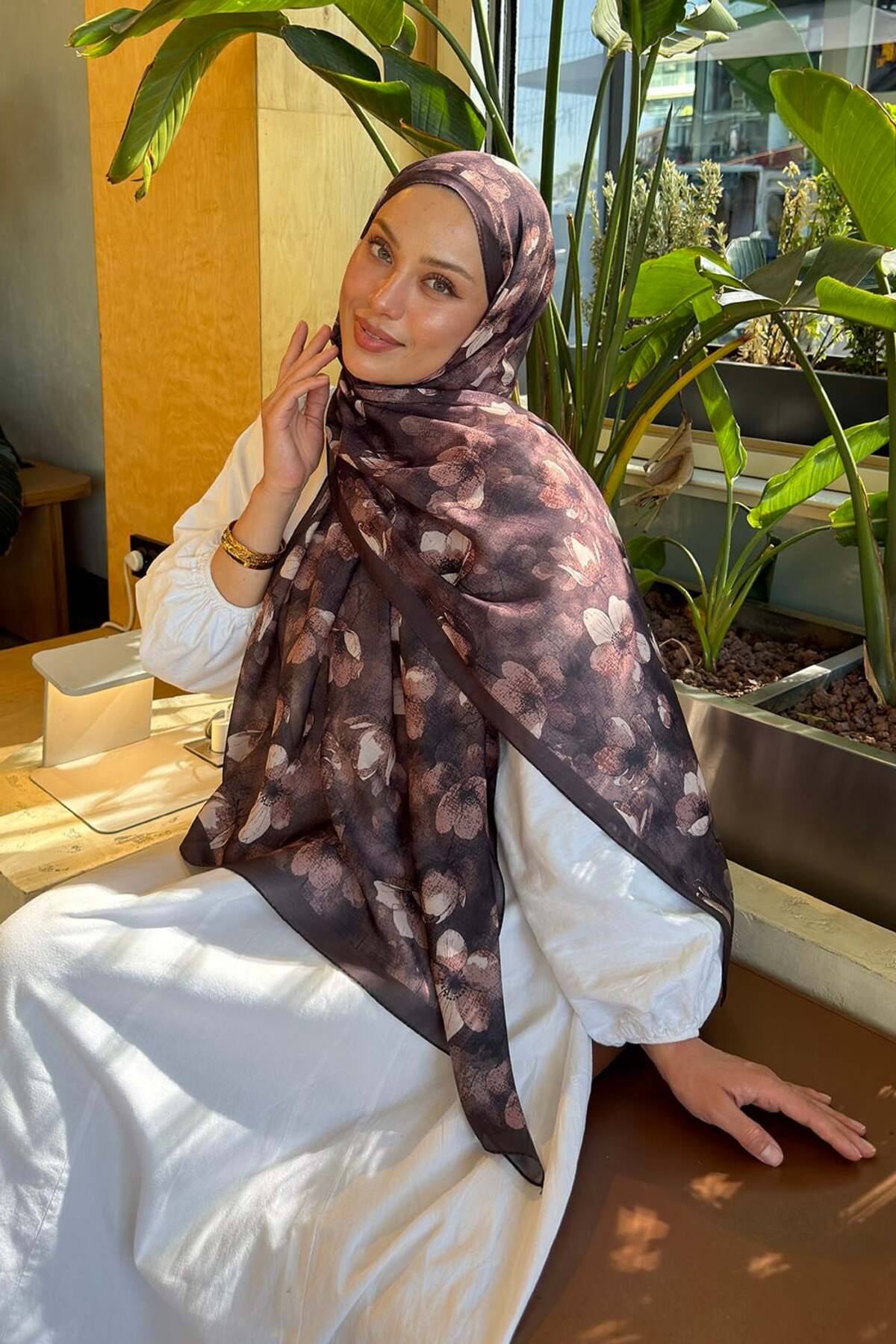lamelif Çiçek Desen Lara Soft Şal Acı Kahverengi