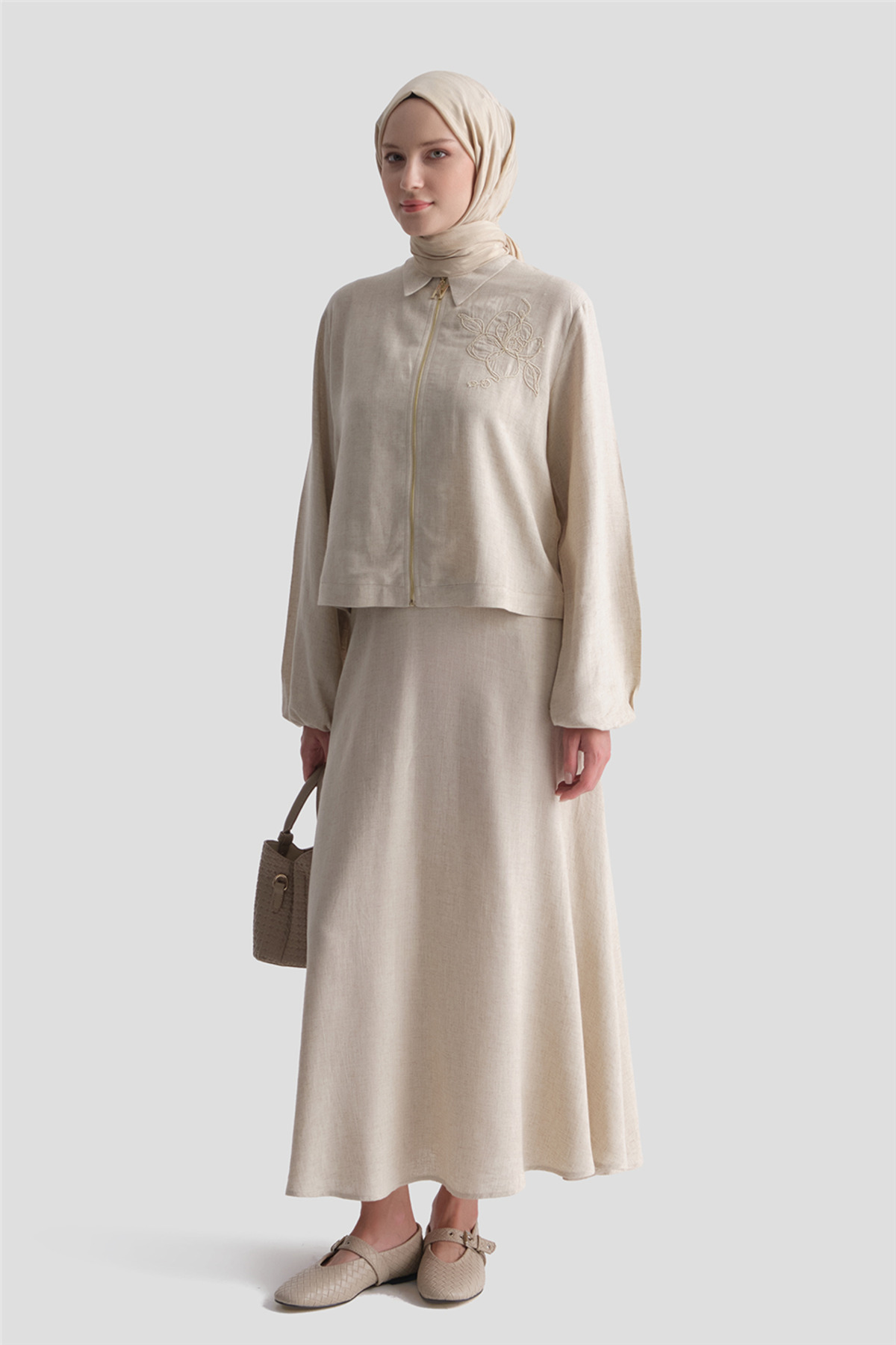 Armine Embroidery Detailed Linen Blend Suit Ecru