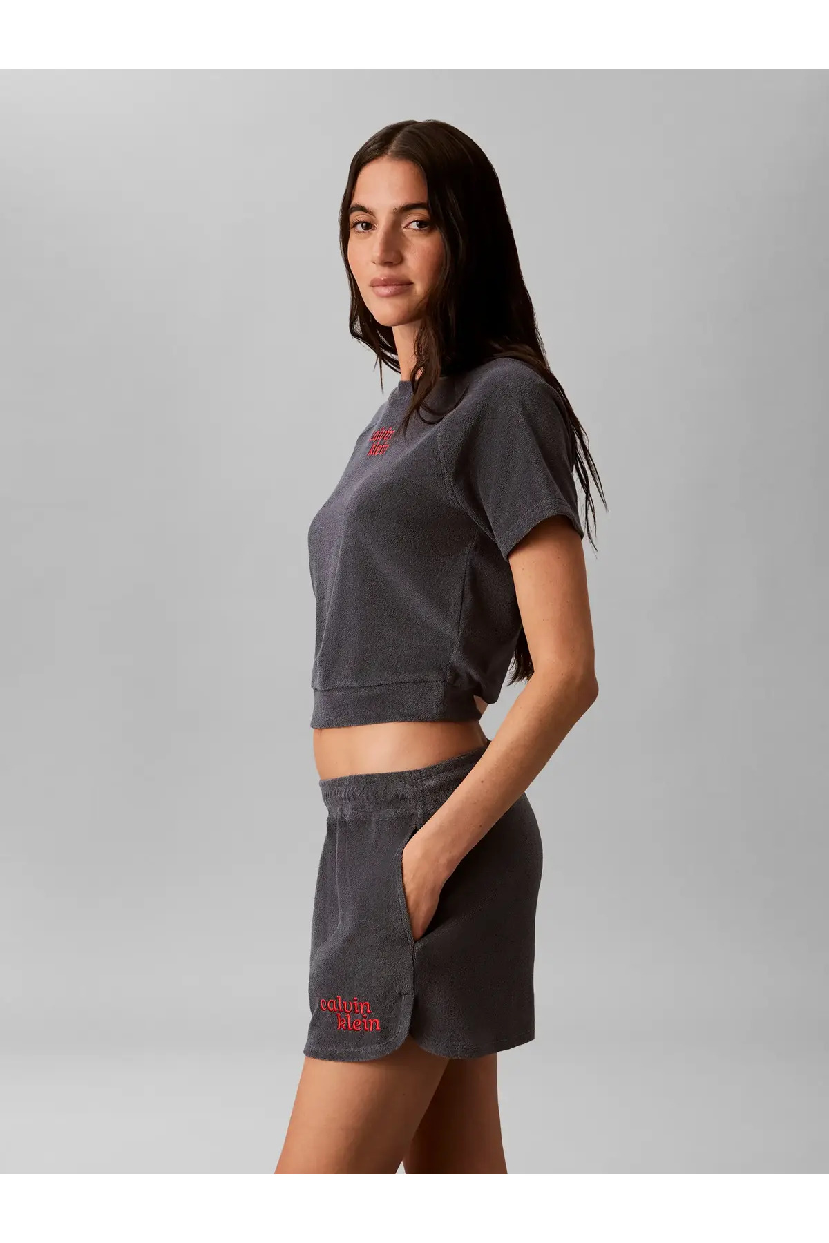 تیشرتزنانهCalvin Kleinخاکستری