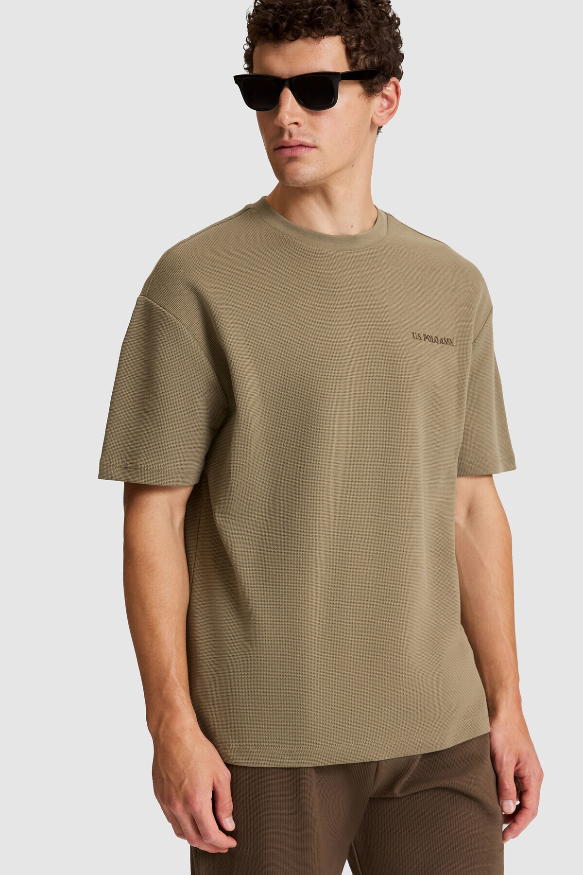U.S. Polo Assn. Erkek Haki Comfort Fit Bisiklet Yaka Tişört 50326950-VR027 görsel 3