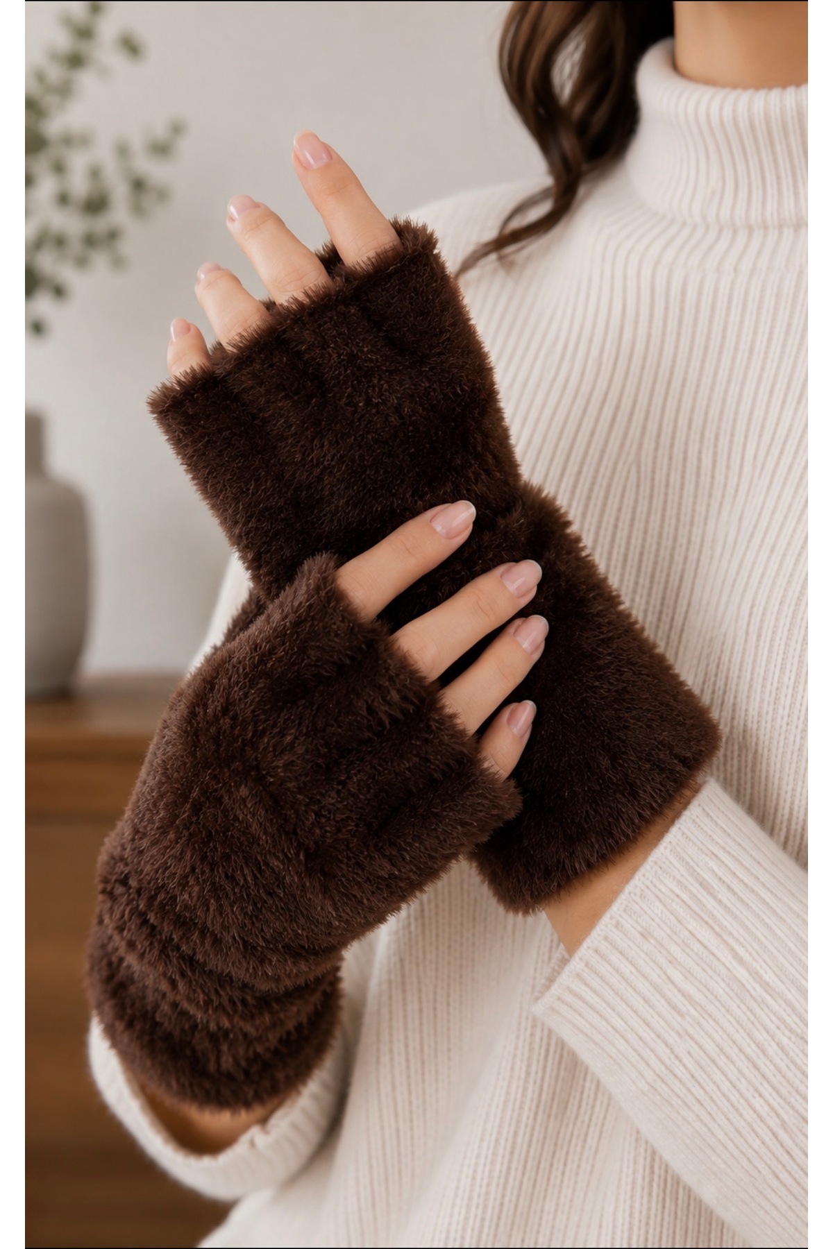 KAR-KIŞ ACCESSORIES SONBAHAR/KIŞ KOMBİN KAHVERENGİ PELUŞ KISA PARMAK YUMOŞ ELDİVEN