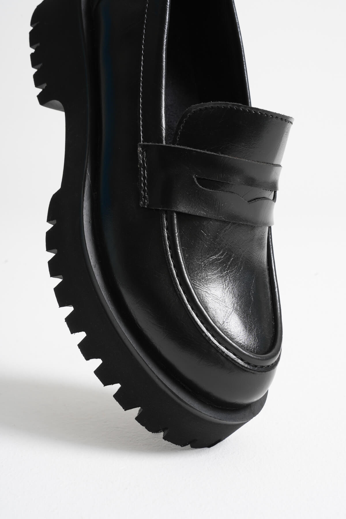 Cool Feet Kadın Siyah 4cm Kalın Tabanlı Loafer Ayakkabı görsel 3