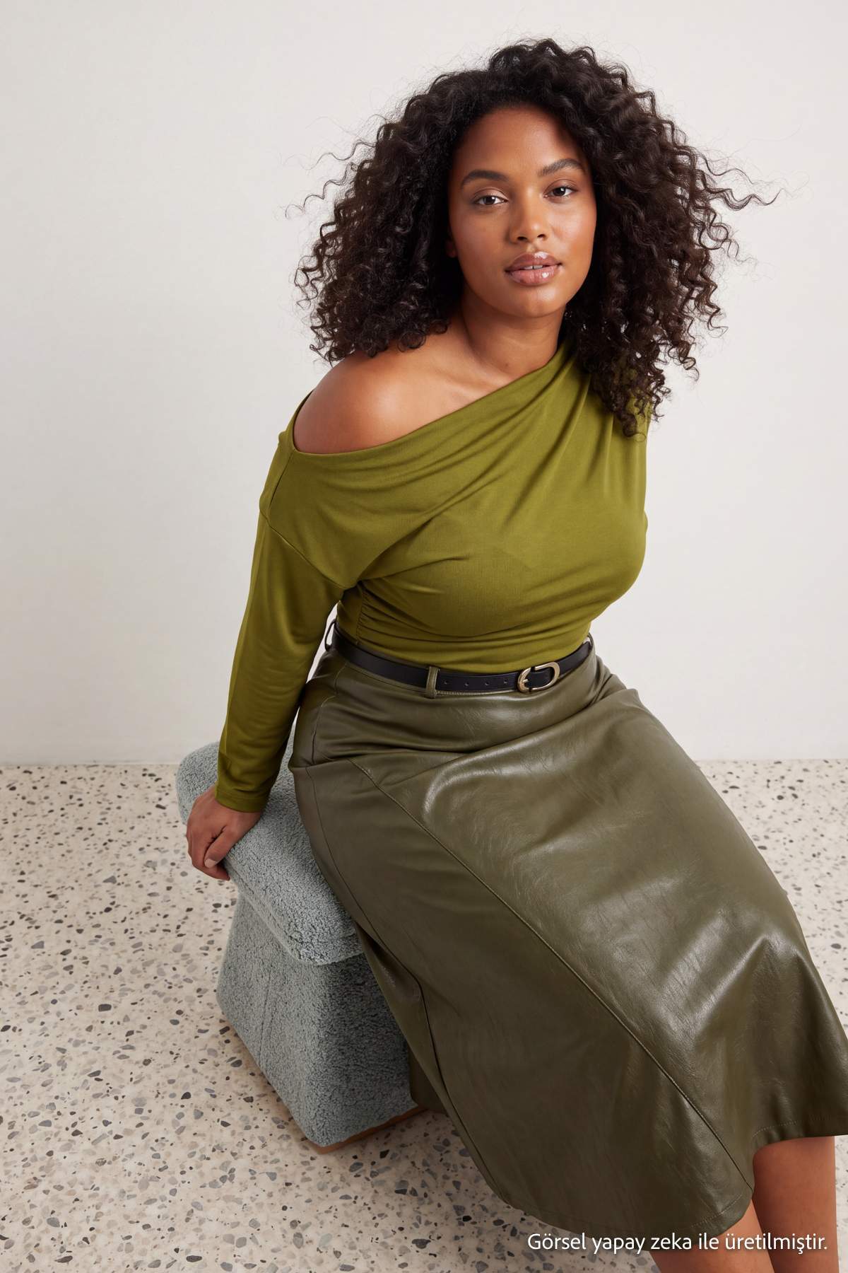 Trendyolmilla Curve Yağ Yeşil Büzgü/Drape Detaylı Dökümlü Asimetrik Yaka Örme Bluz TBBAW27AF00043