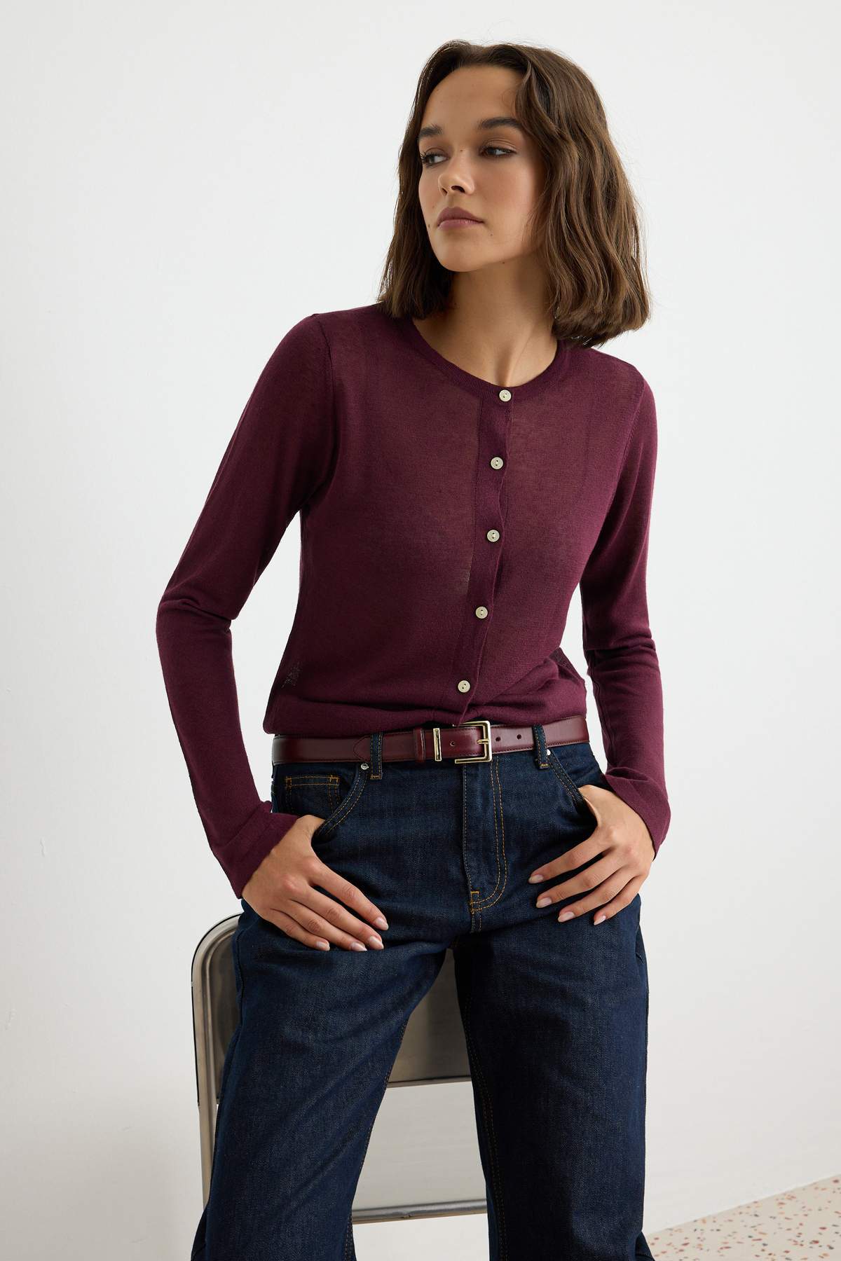 Trendyolmilla Bordo Wardrobe Essentials Bisiklet Yaka Keten İnce Triko Hırka TWOSS26HI00009