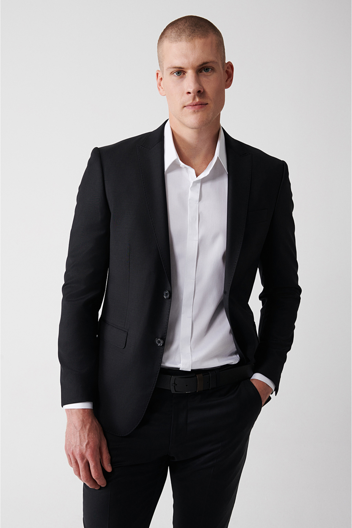کت و شلوار مردانه مشکی با یقه کلاهدار و دو چاک از ترکیب پشم مدل Comfort Slim Fit B007701