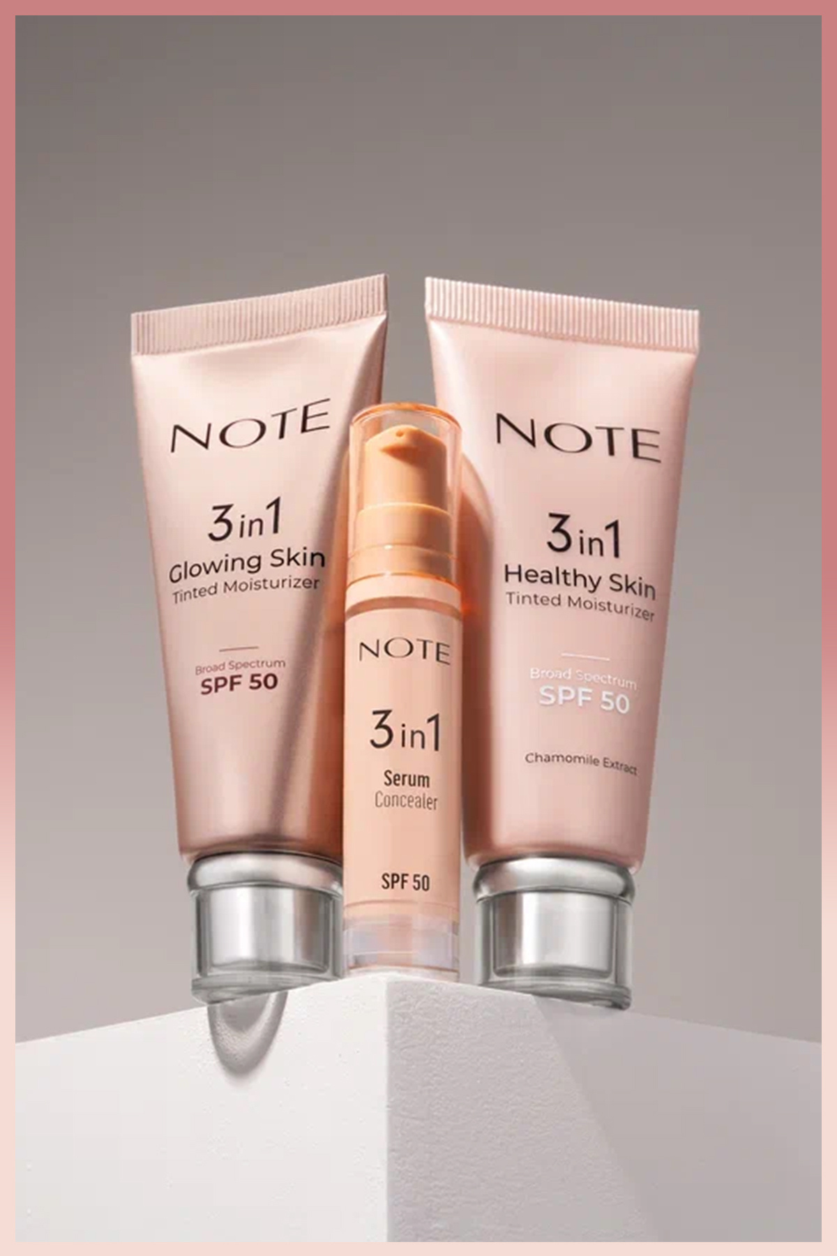 کرم مرطوب کننده رنگی 3 در 1 پوست درخشان کننده با SPF 50 — MSTR رنگی — تصویر 8 از 9
