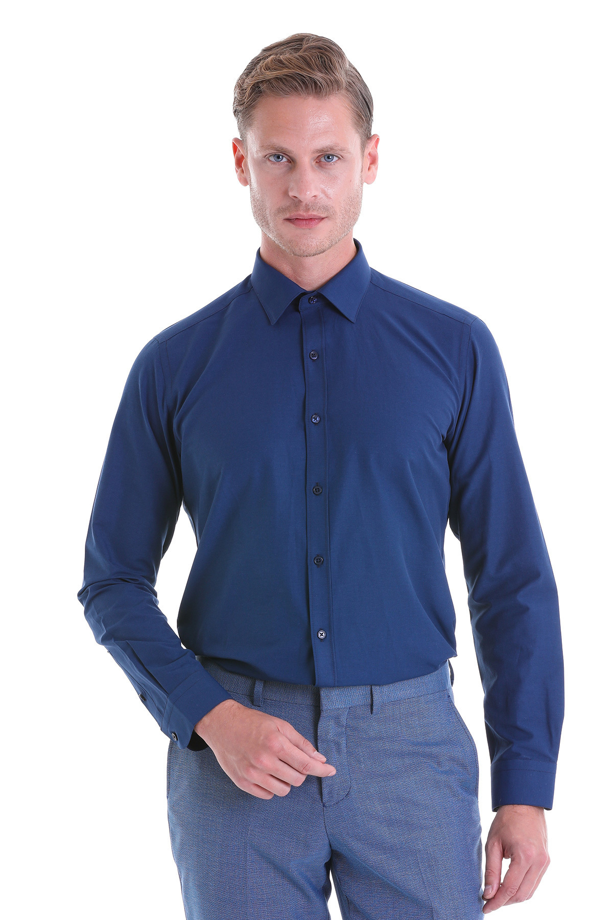 Lacivert Slim Fit Düz Pamuklu Slim Yaka Uzun Kollu Klasik Gömlek — سرمه‌ای 20D190000111 — تصویر 3 از 8