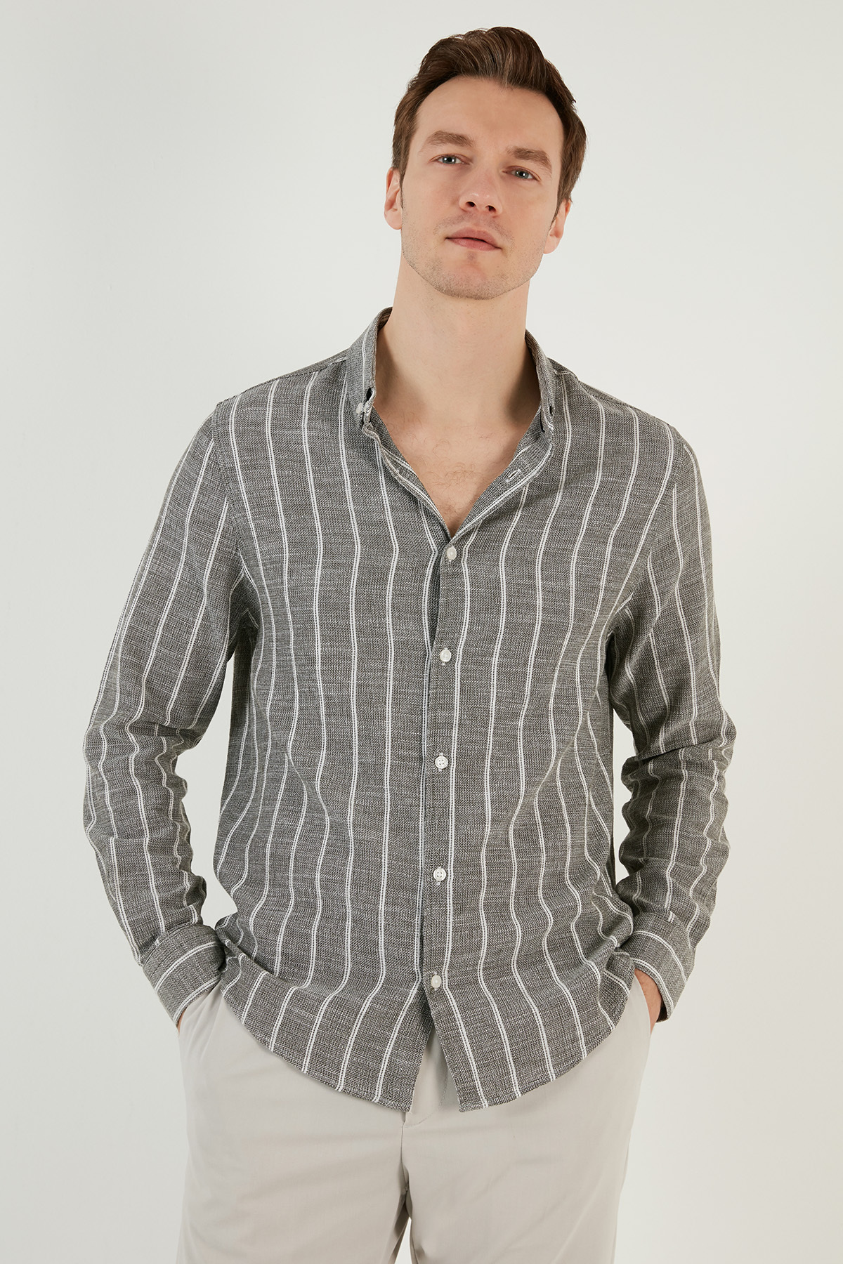 Buratti Pamuklu Çizgili Regular Fit Düğmeli Yaka Gömlek Erkek GÖMLEK CF21S112480 görsel 3