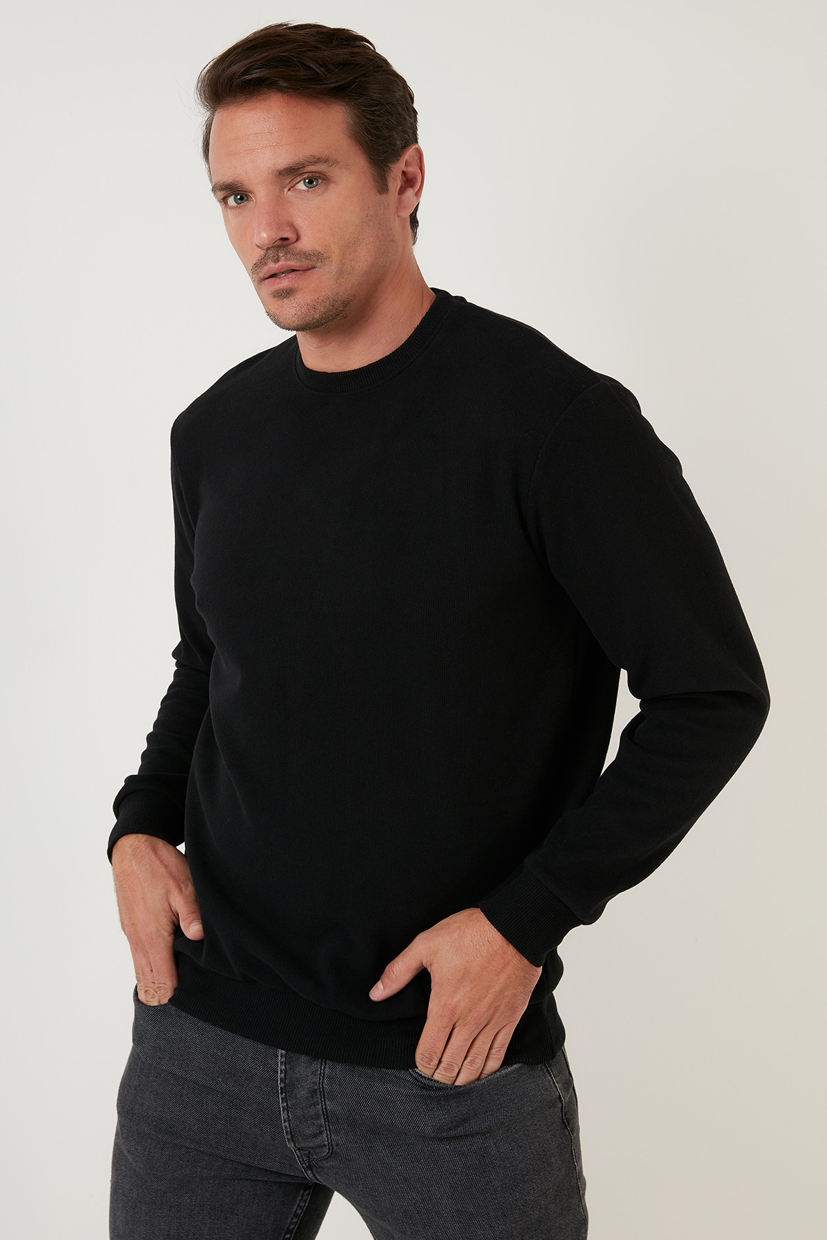 Slim Fit Crew Neck Sweater Sweater مردانه 456201 — مشکی — تصویر 4 از 5