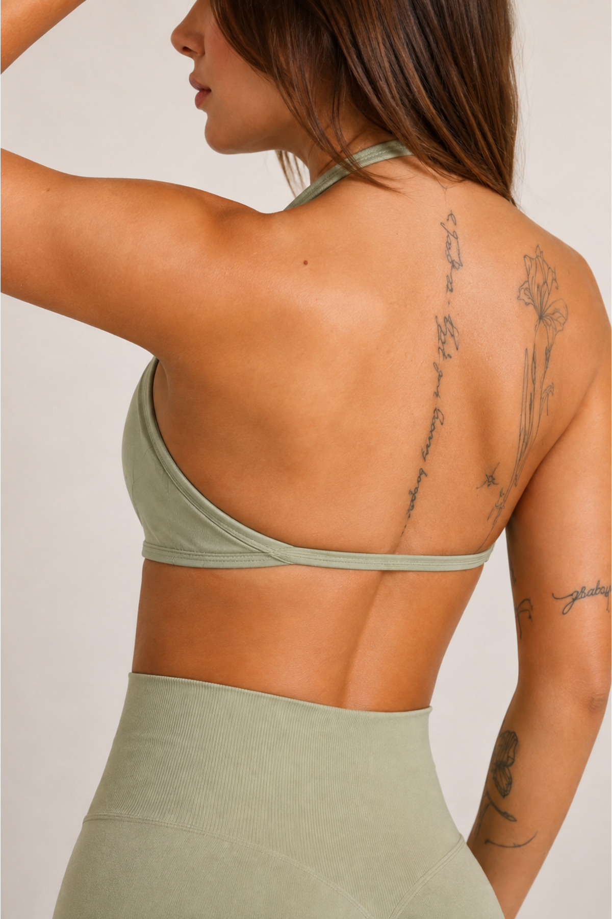 FOREVER MORE Milene Model Kadın Boyundan Geçirmeli Pedli Spor Sütyeni görsel 3