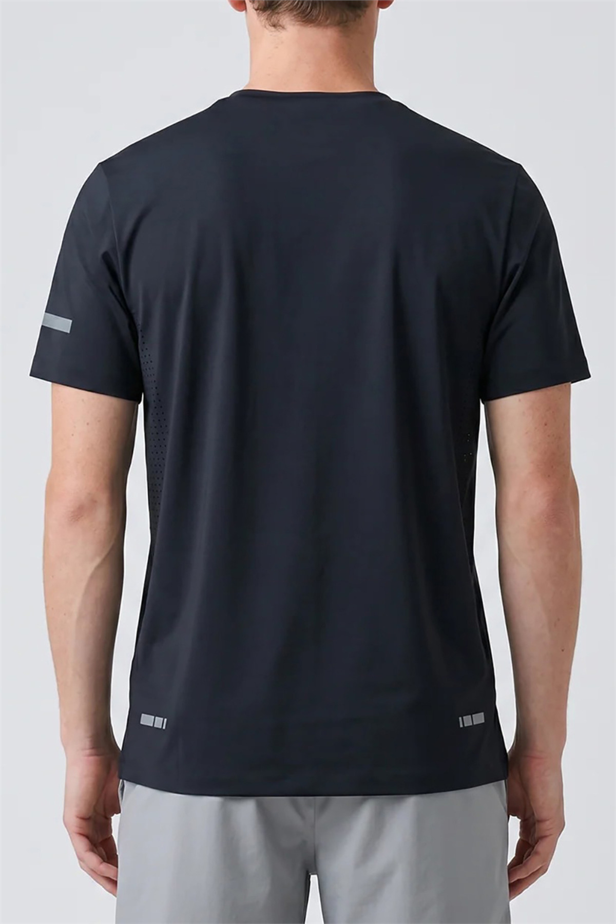 Isaora Super Crew Ss Erkek Bisiklet Yaka T-Shirt Siyah - Fiyatı