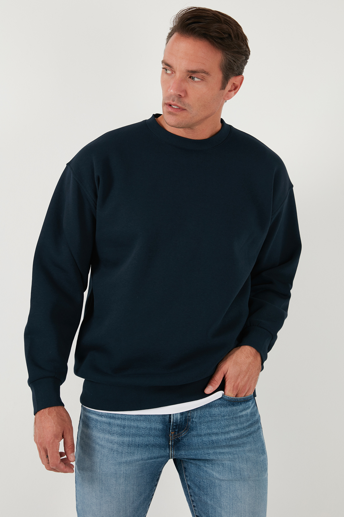 Buratti Regular Fit Bisiklet Yaka Pamuklu İçi Tüylü Yumuşak Şardonlu Sweat Erkek SWEAT 5905255 görsel 4