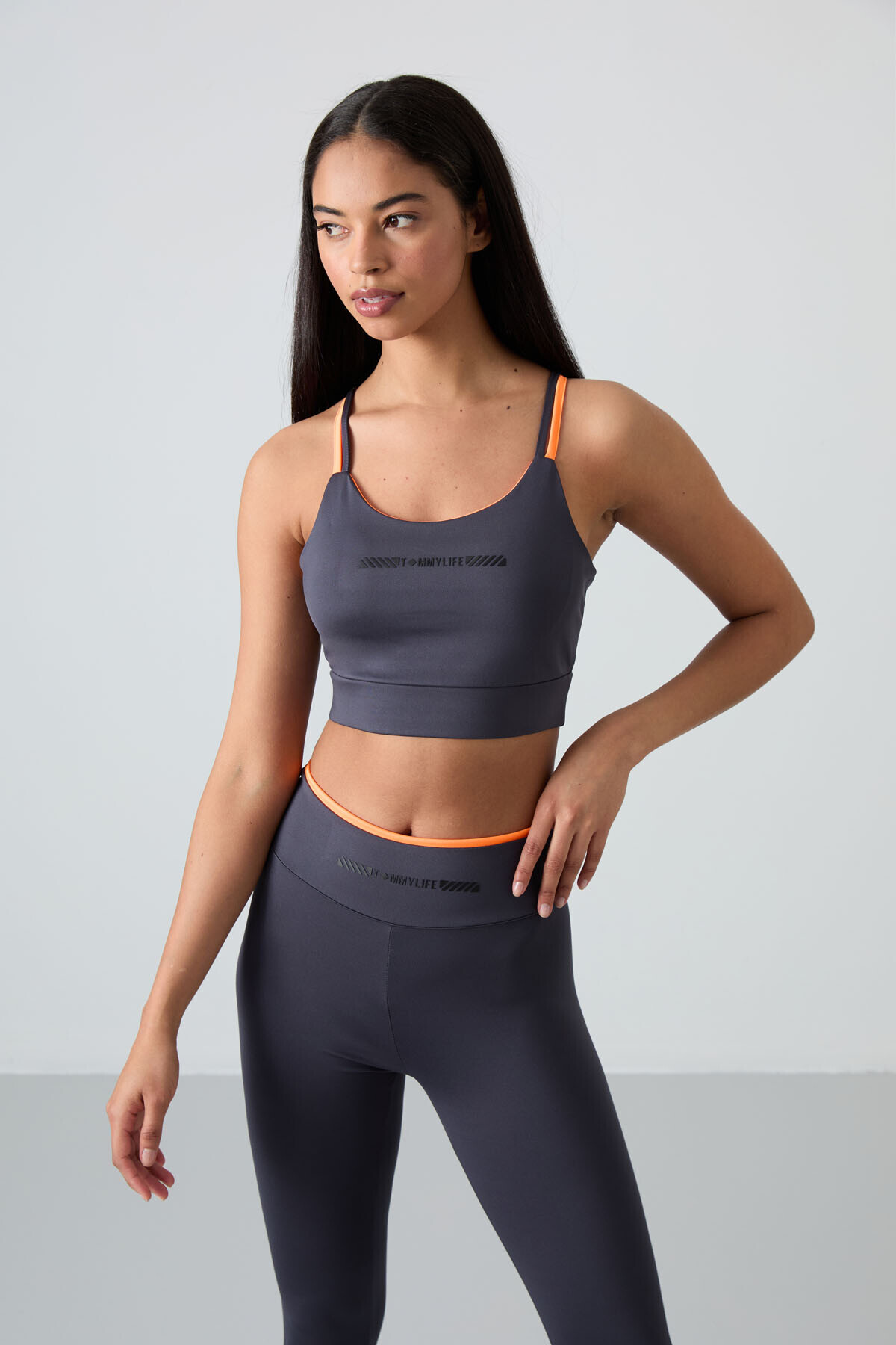 TOMMY LIFE Antrasit Esnek Standart Fit Performans Kadın Tayt Takım - 95333 görsel 2
