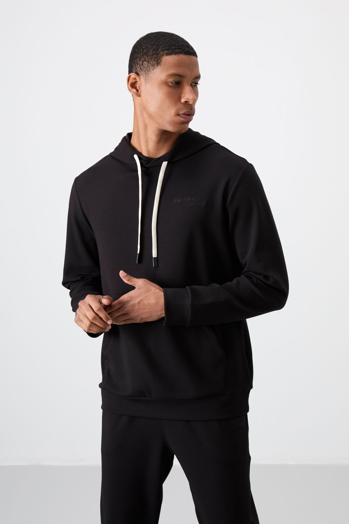 Siyah - Siyah Pamuklu Kalın Yumuşak Dokulu Comfort Fit Nakışlı Erkek Eşofman Takım - 85255 — رنگارنگ A15ER-85255 — تصویر 5 از 8