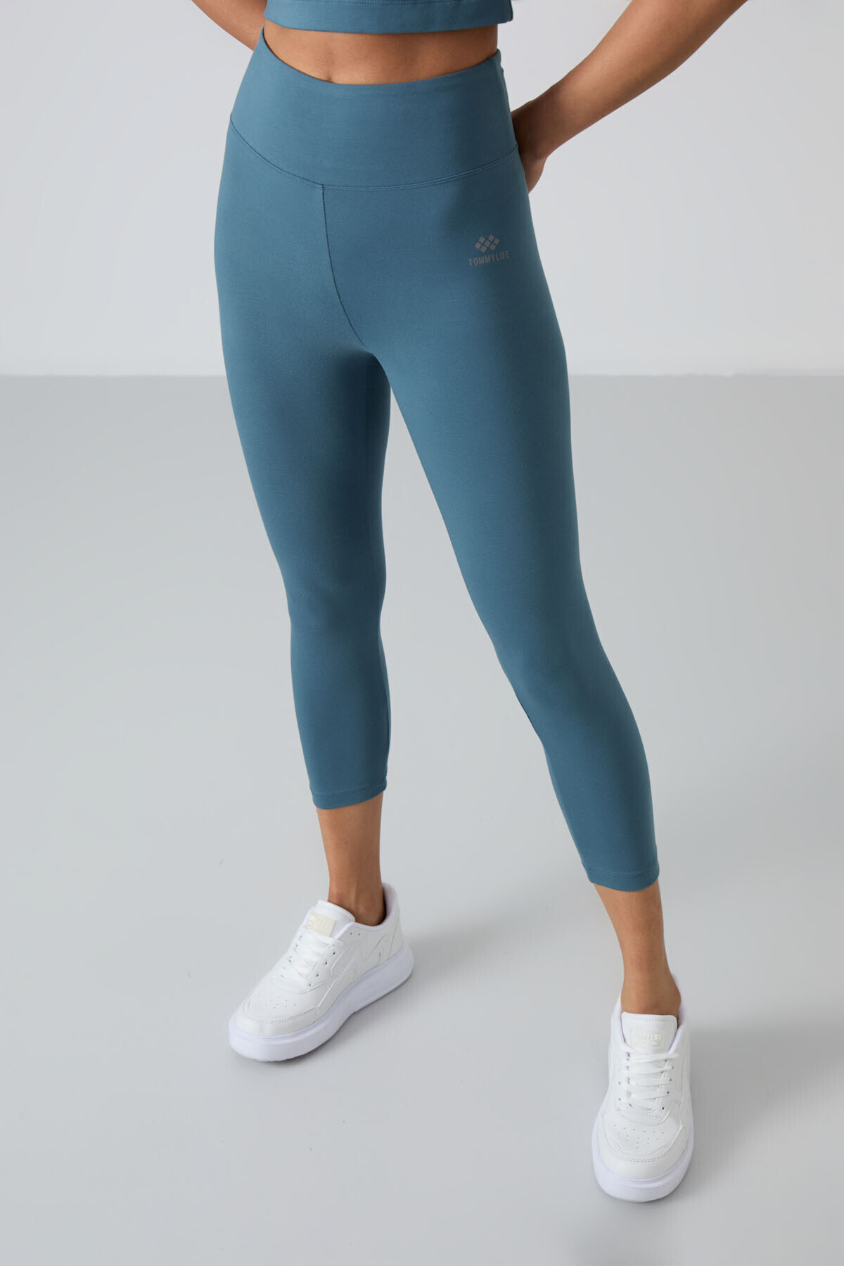 ست لگ و تیشرت زنانه اسلیم فیت با بلندی بالا رنگ سبز جنگلی - 95285