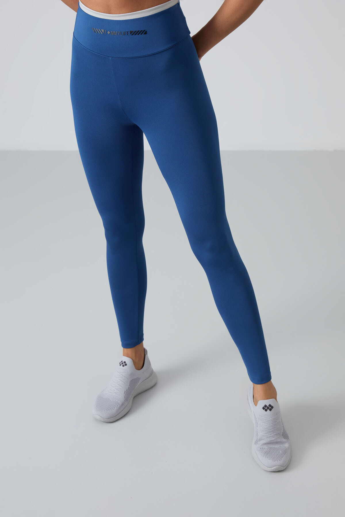 TOMMY LIFE Parlament Esnek Standart Fit Performans Kadın Tayt Takım - 95333 görsel 5