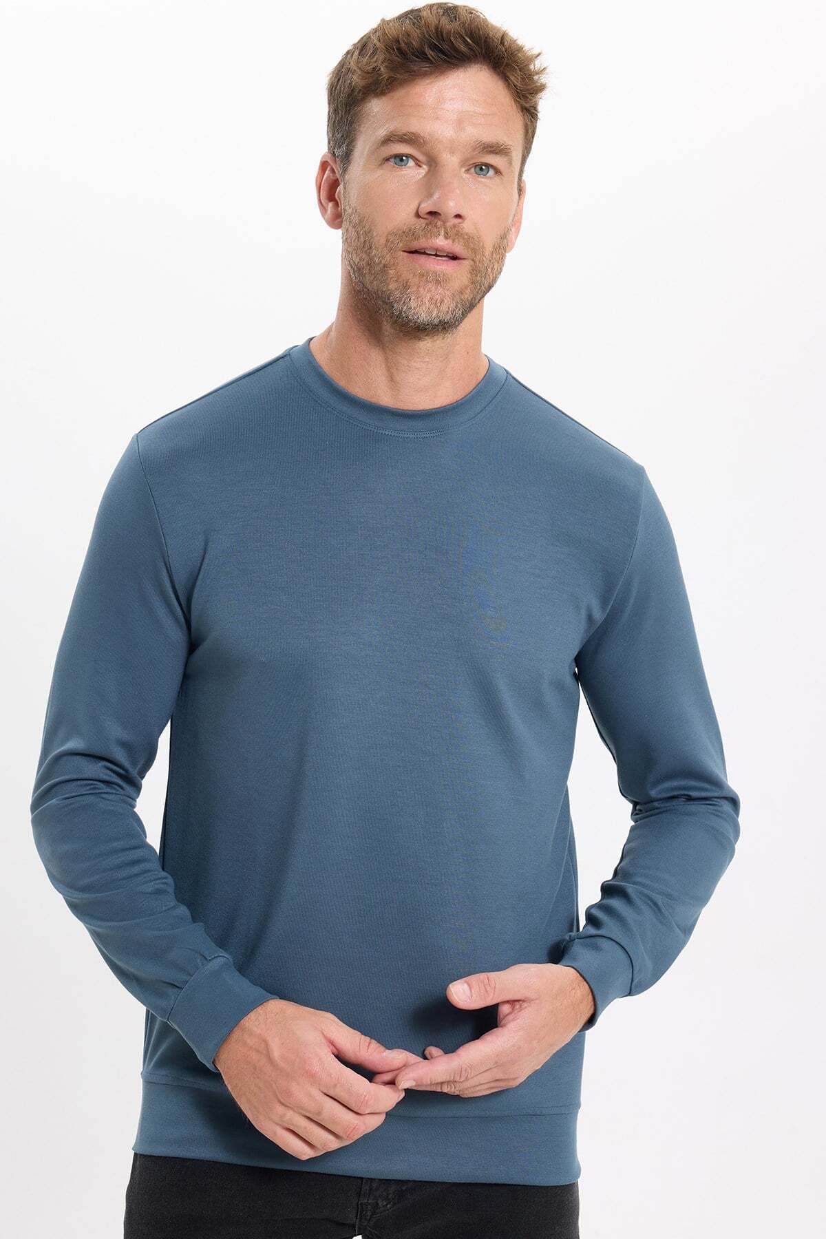 Tudors تیودورس سویشرت مردانه Relax Fit Casual Cut Extra Soft Fabric یقه خدمه بنزینی تیره — رنگارنگ SW250047