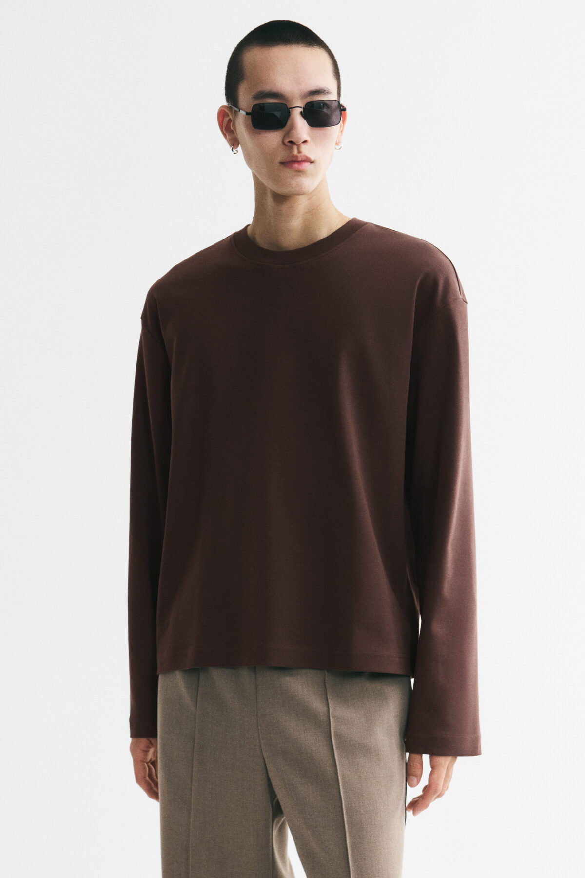 تی‌شرت آستین بلند اینترلاک، مناسب برای راحتی و آرامش اچ اند ام تی شرت H&M