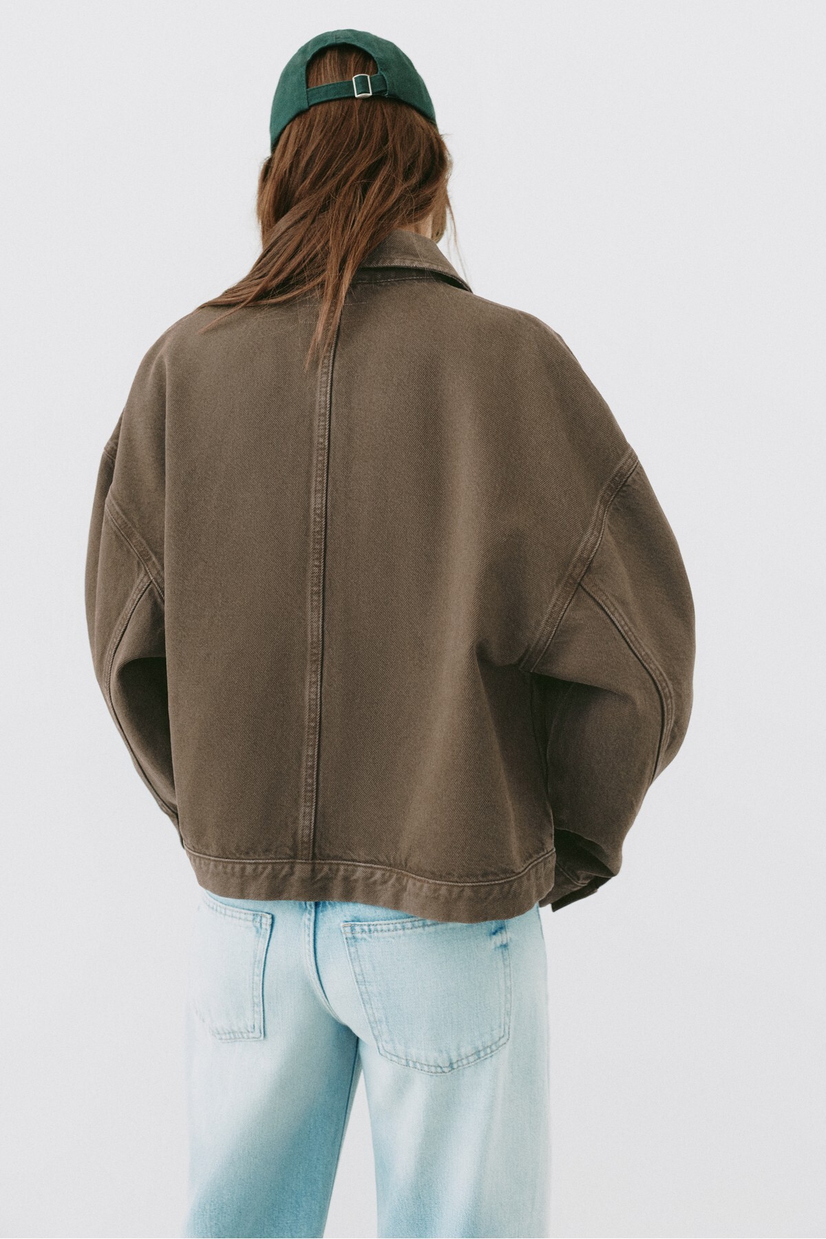 Pull & Bear Boxy kesim denim ince ceket görsel 5