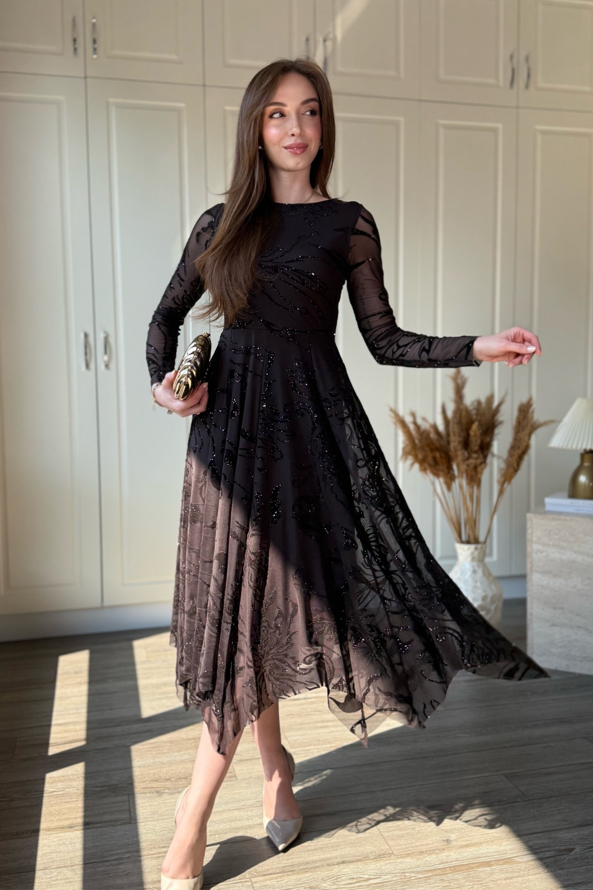 Dilay Gökoğlu Butik Simli Desenli Asimetrik Midi Kahverengi Elbise görsel 2