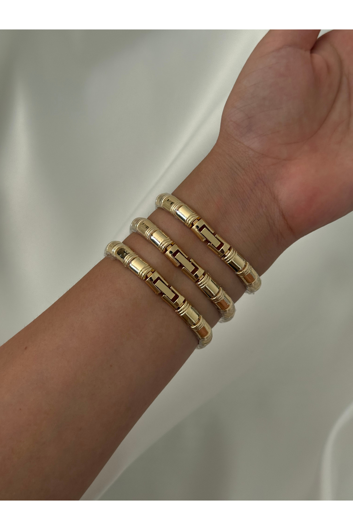 Lillianna Gold Kol Saati Oval Kadranlı Taş Detaylı Vintage İnce Çelik Kordon Quartz Saat Bordo Kadran / Krem Kadran / Beyaz Kadran görsel 8