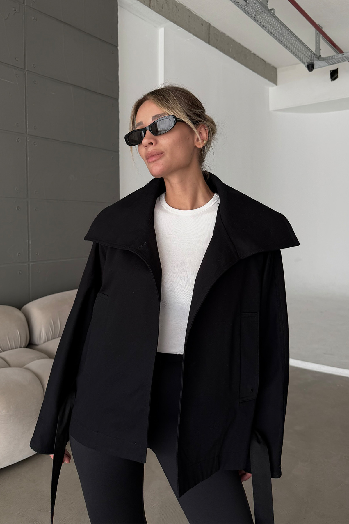 NET OF NOT ZR Model Siyah Dik Yaka Gabardin Kumaş Oversize Kadın Trençkot Ceket görsel 4
