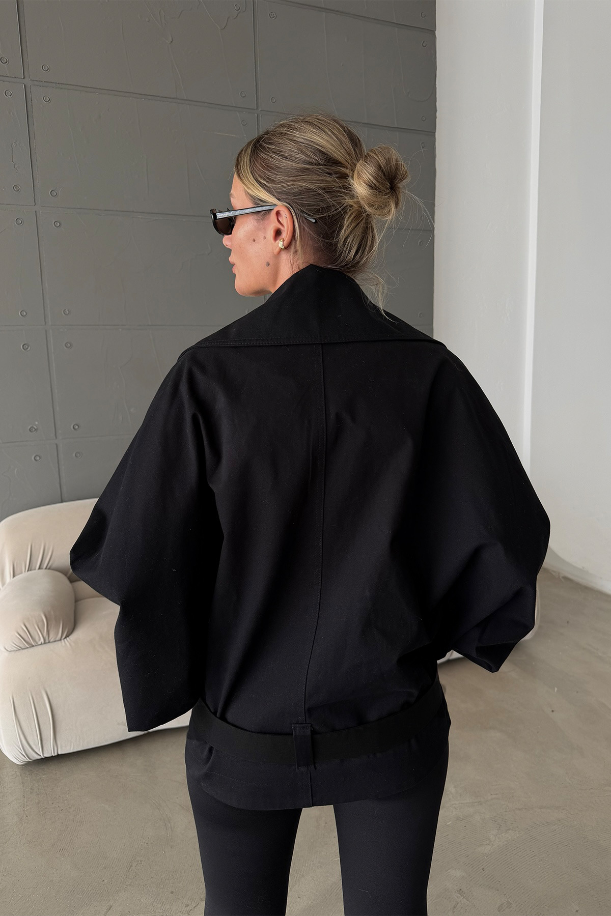 NET OF NOT ZR Model Siyah Dik Yaka Gabardin Kumaş Oversize Kadın Trençkot Ceket görsel 5