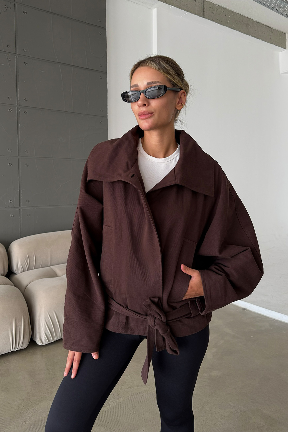 NET OF NOT ZR Model Kahve Dik Yaka Gabardin Kumaş Oversize Kadın Trençkot Ceket görsel 6