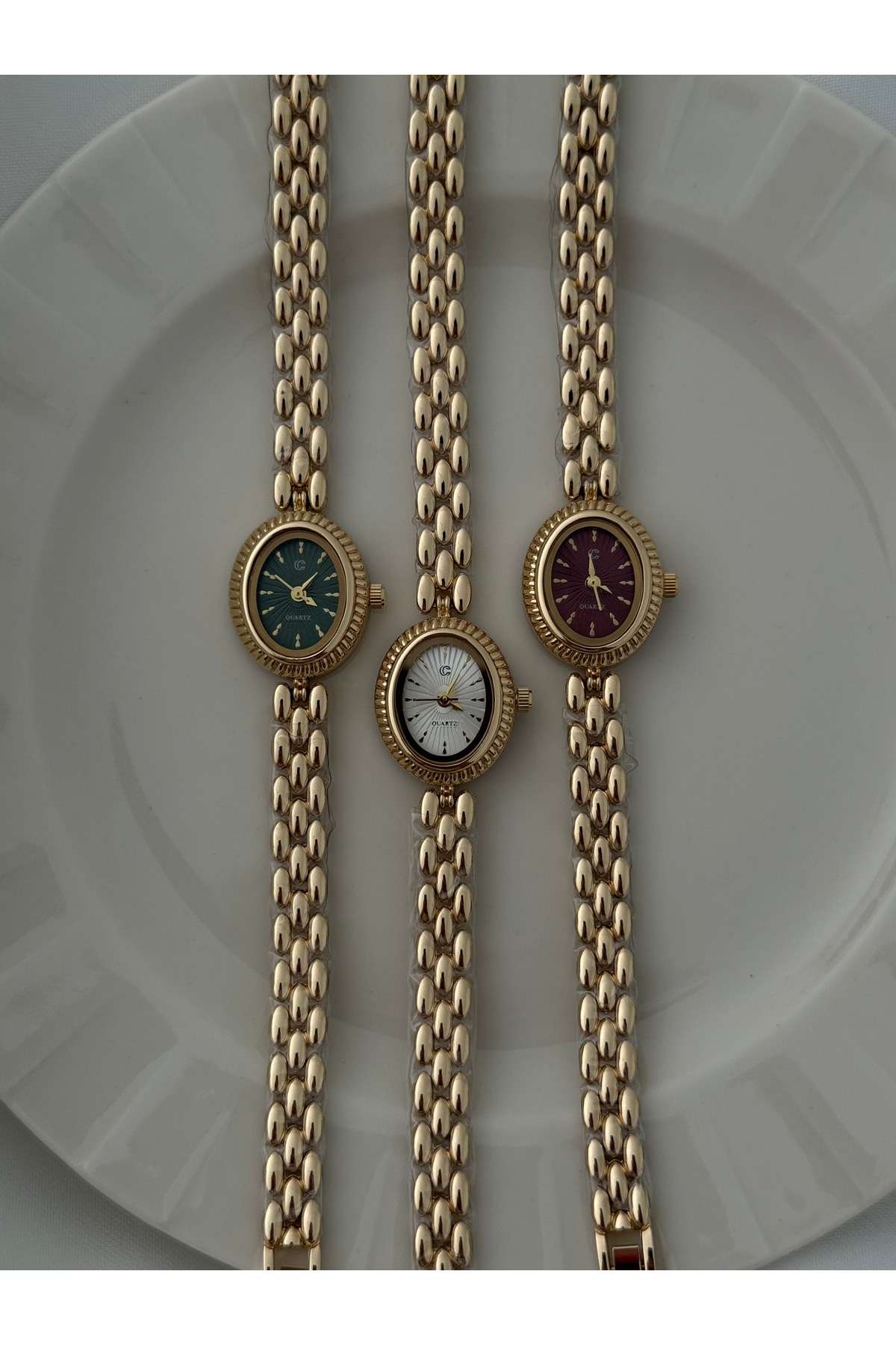 Lillianna Kadın Gold Oval Kadranlı Vintage Bileklik Tasarım Çelik Kordon Analog Quartz Kol Saati - Bordo, Krem, Yeşil görsel 2