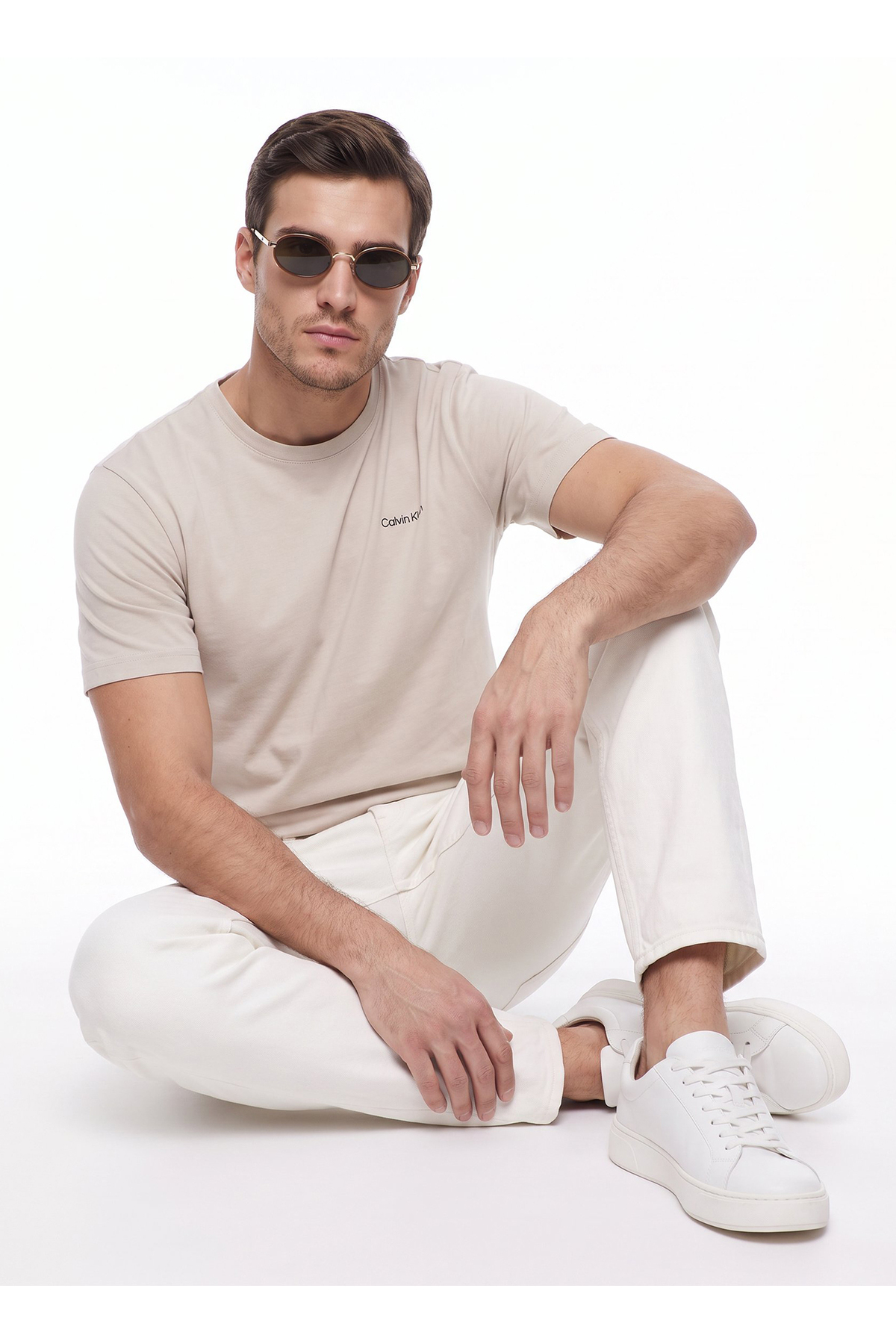 تیشرتمردانهCalvin Kleinخاکستری
