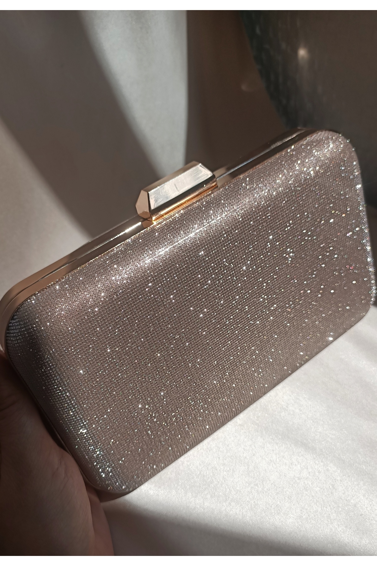 Gül karatekin gk Kadın Rose Gold Kumsim ( İthl SİM DÖKMEYEN) Ekstra Zincirli ve Çıkarılabilir Tutma Saplı Şık Abiye Portföy Çanta görsel 2